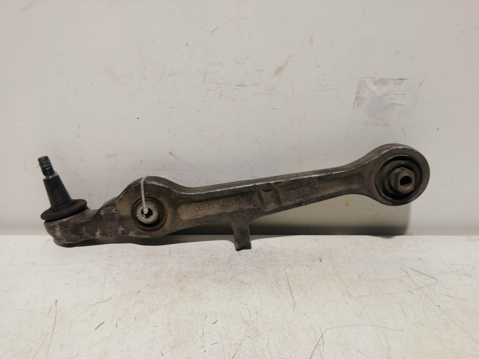 Brazo suspension inferior delantero izquierdo AUDI A4 AVANT (B5) 2