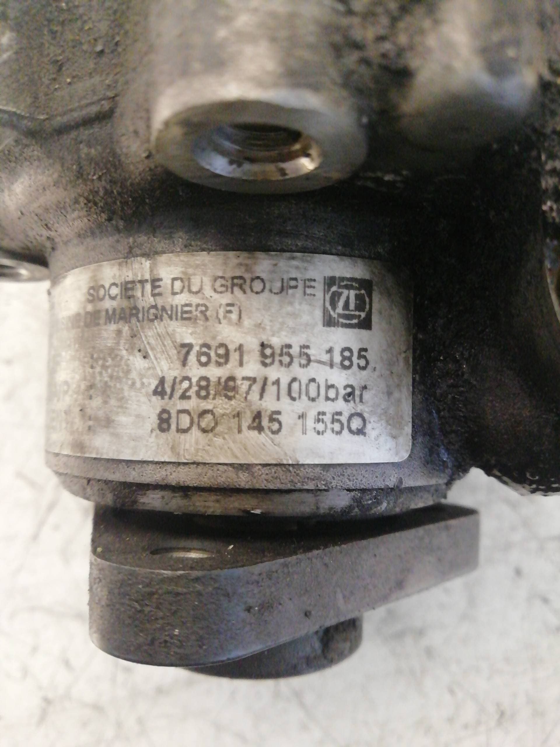 Bomba direccion AUDI A4 AVANT (B5) 2
