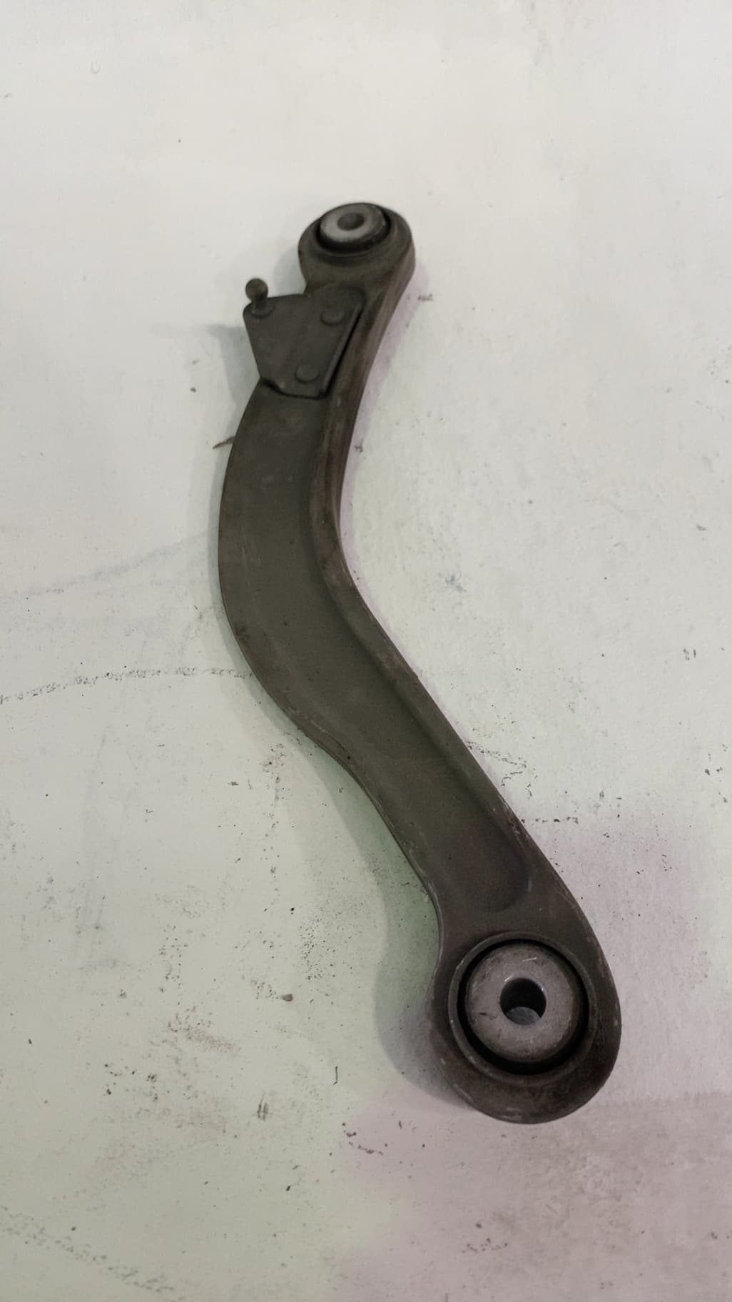 Brazo suspension inferior delantero izquierdo MERCEDES-BENZ CLASE C (W203) BERLINA 2