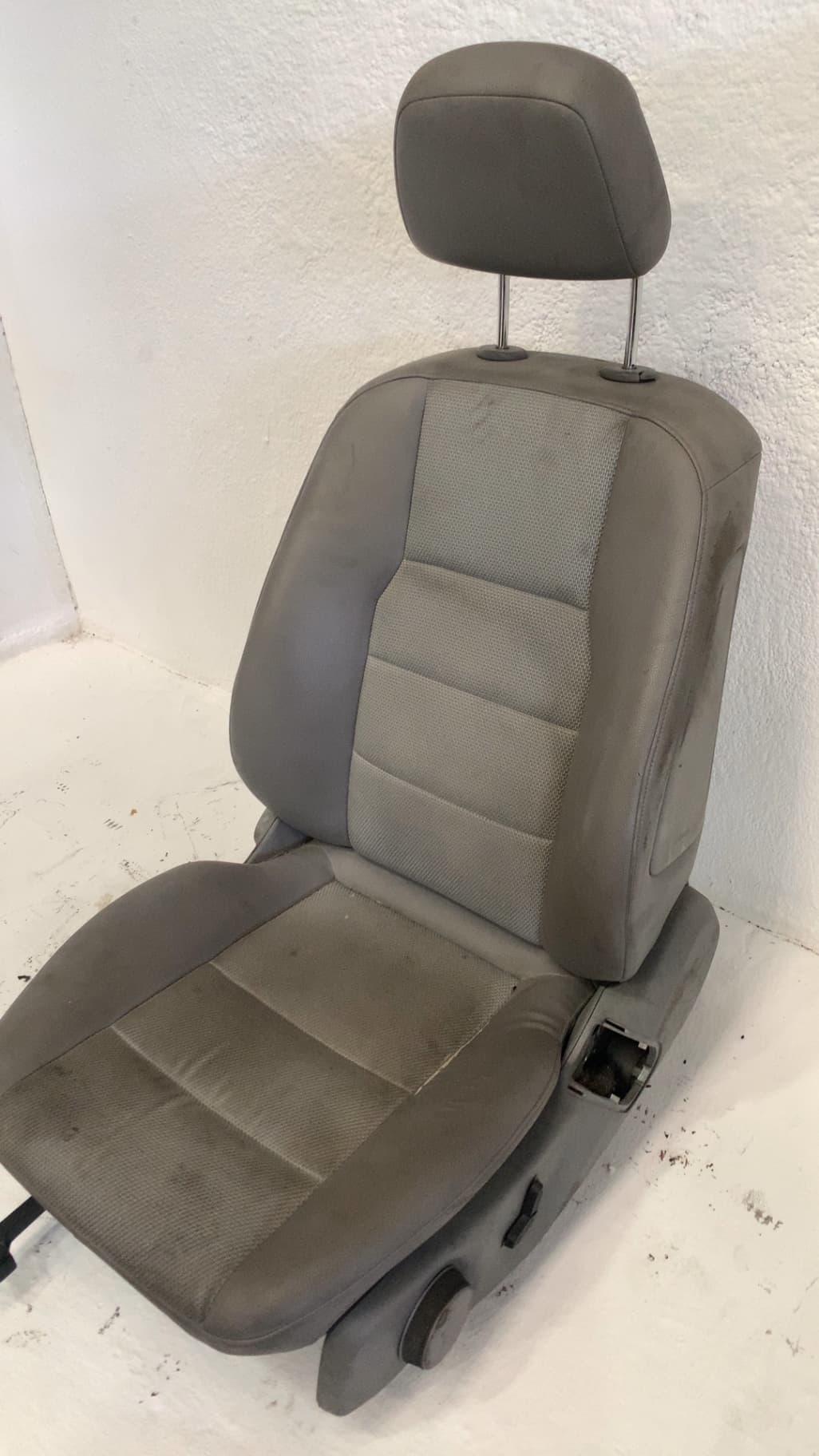 Asiento delantero izquierdo MERCEDES-BENZ CLASE C (W203) BERLINA 4