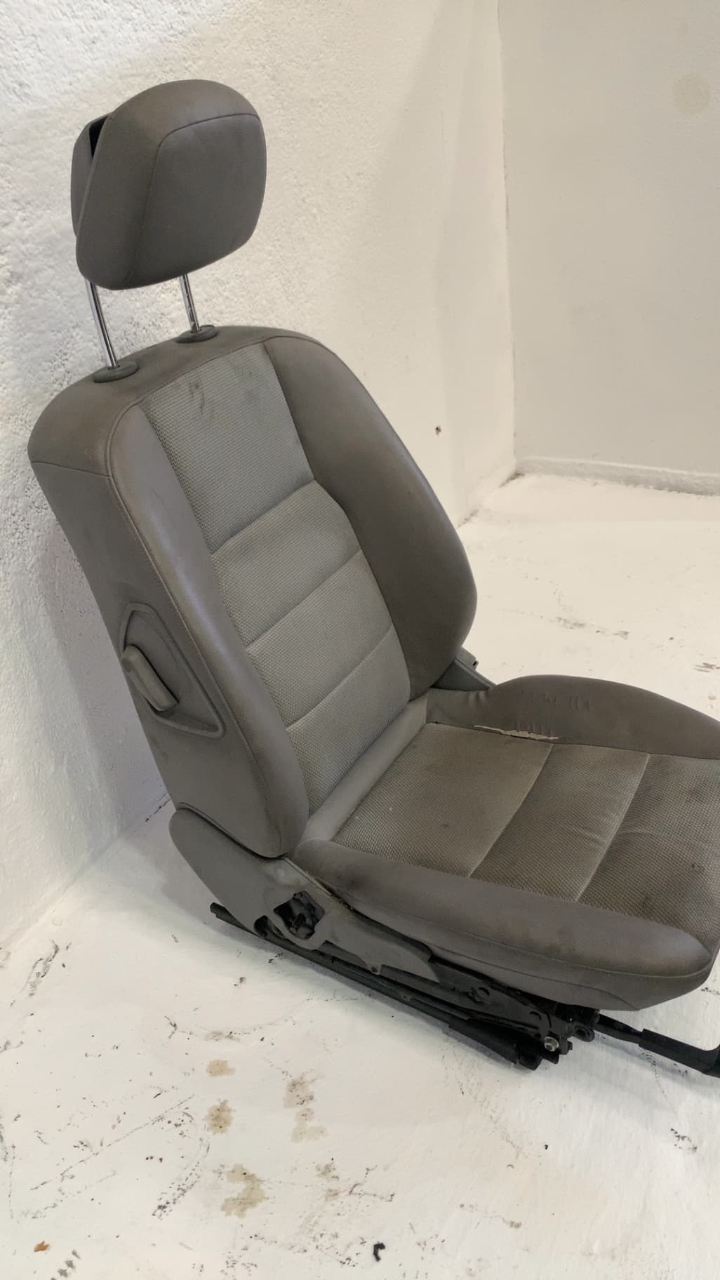 Asiento delantero izquierdo MERCEDES-BENZ CLASE C (W203) BERLINA 3