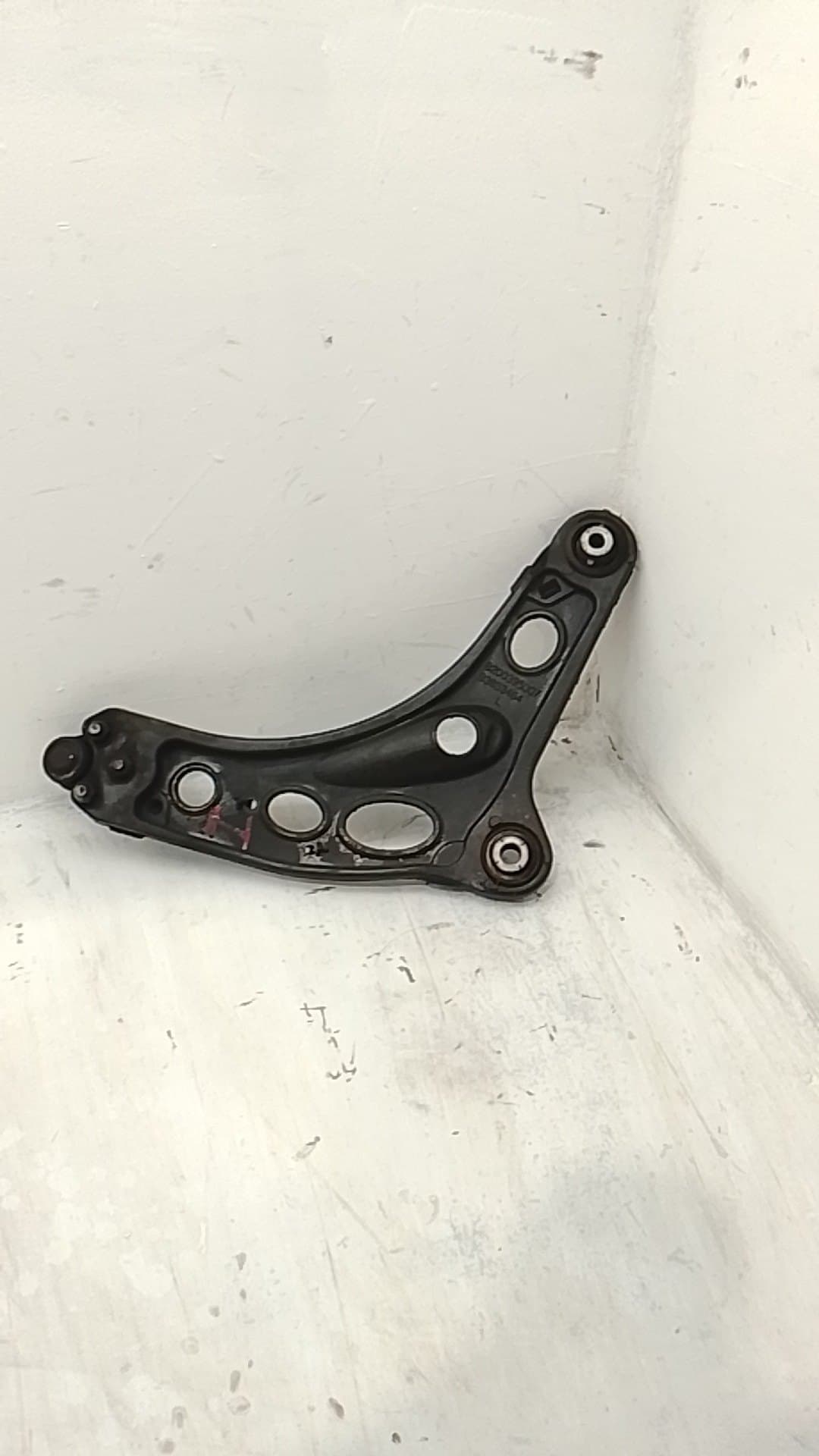 Brazo suspension inferior delantero izquierdo NISSAN PRIMASTAR FURGONETA (X83)