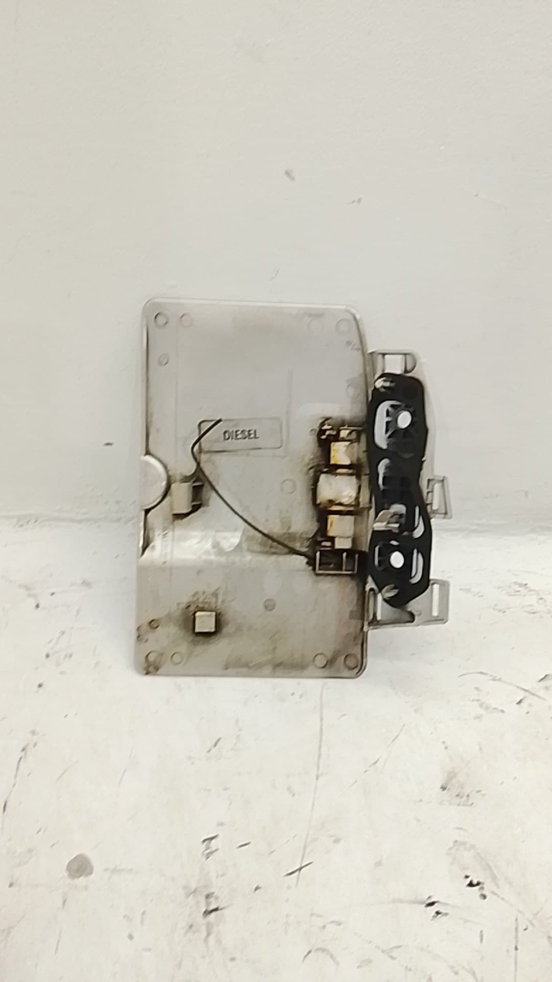 Tapa exterior combustible NISSAN PRIMASTAR FURGONETA (X83)