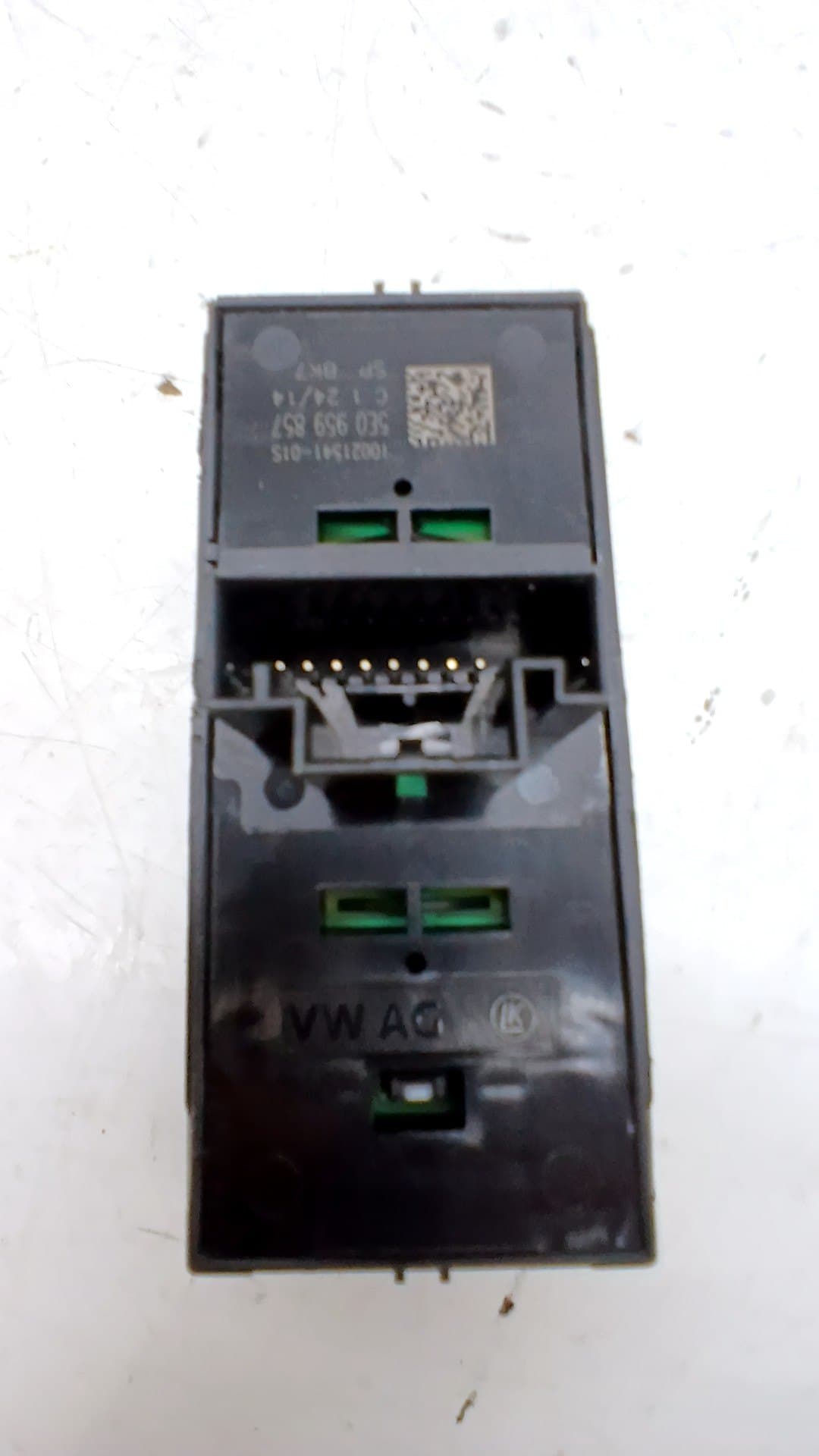 Mando elevalunas delantero izquierdo SKODA OCTAVIA 3