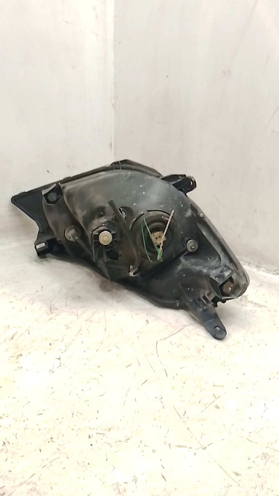 Faro izquierdo TOYOTA YARIS 2