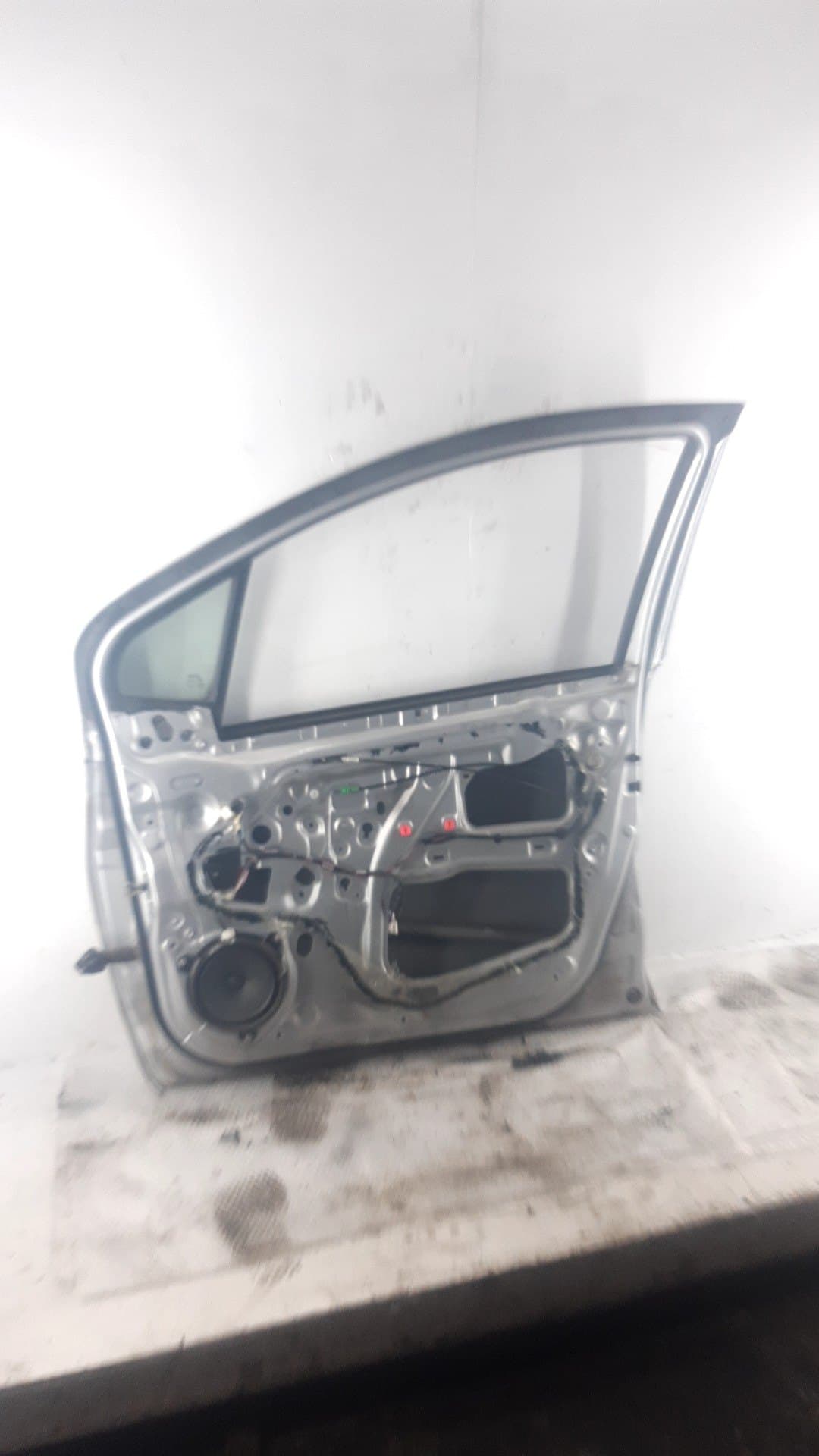 Puerta delantera derecha TOYOTA YARIS 2
