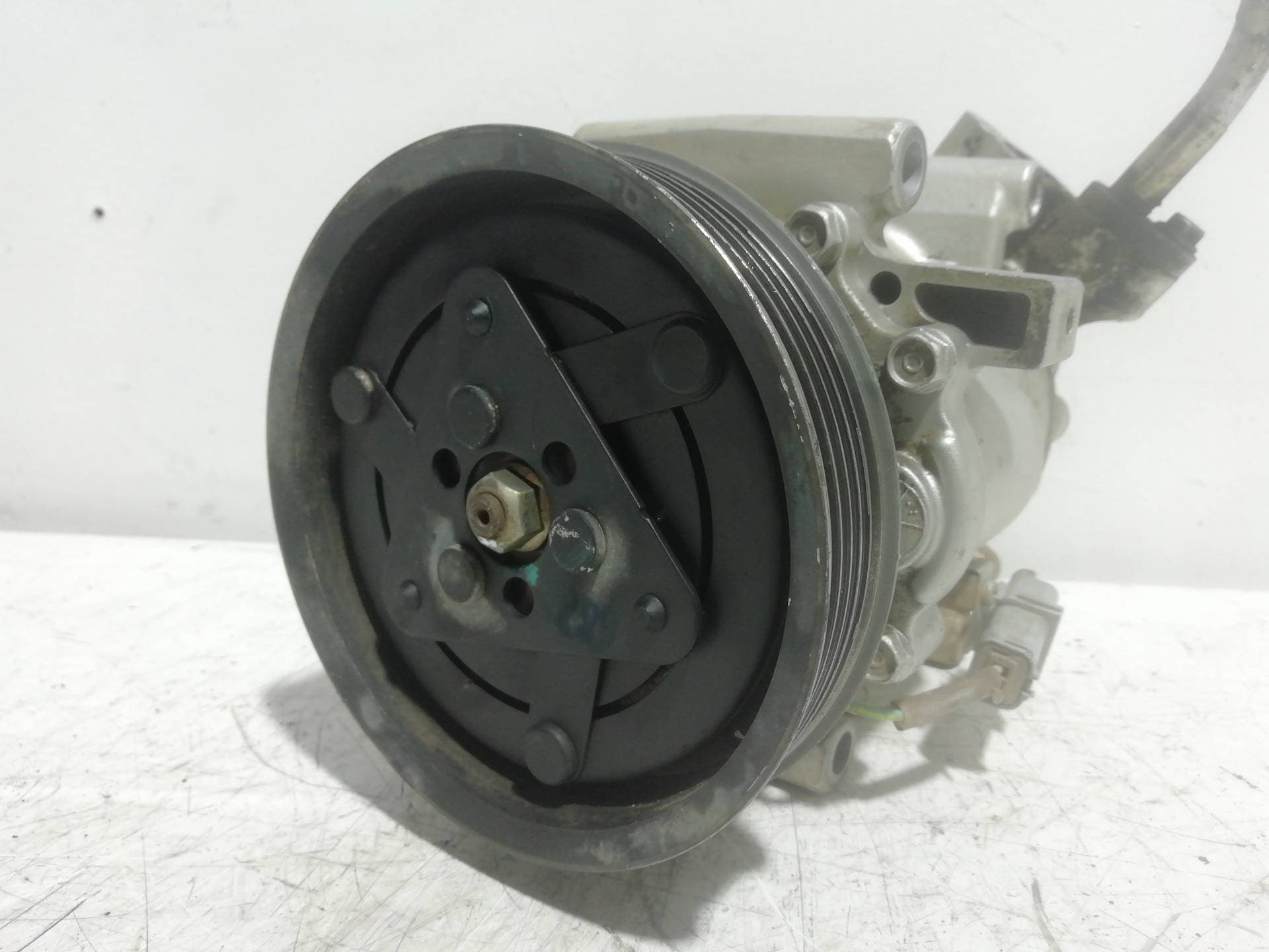 Recambio RENAULT CLIO III ref. SD6VDAF 4