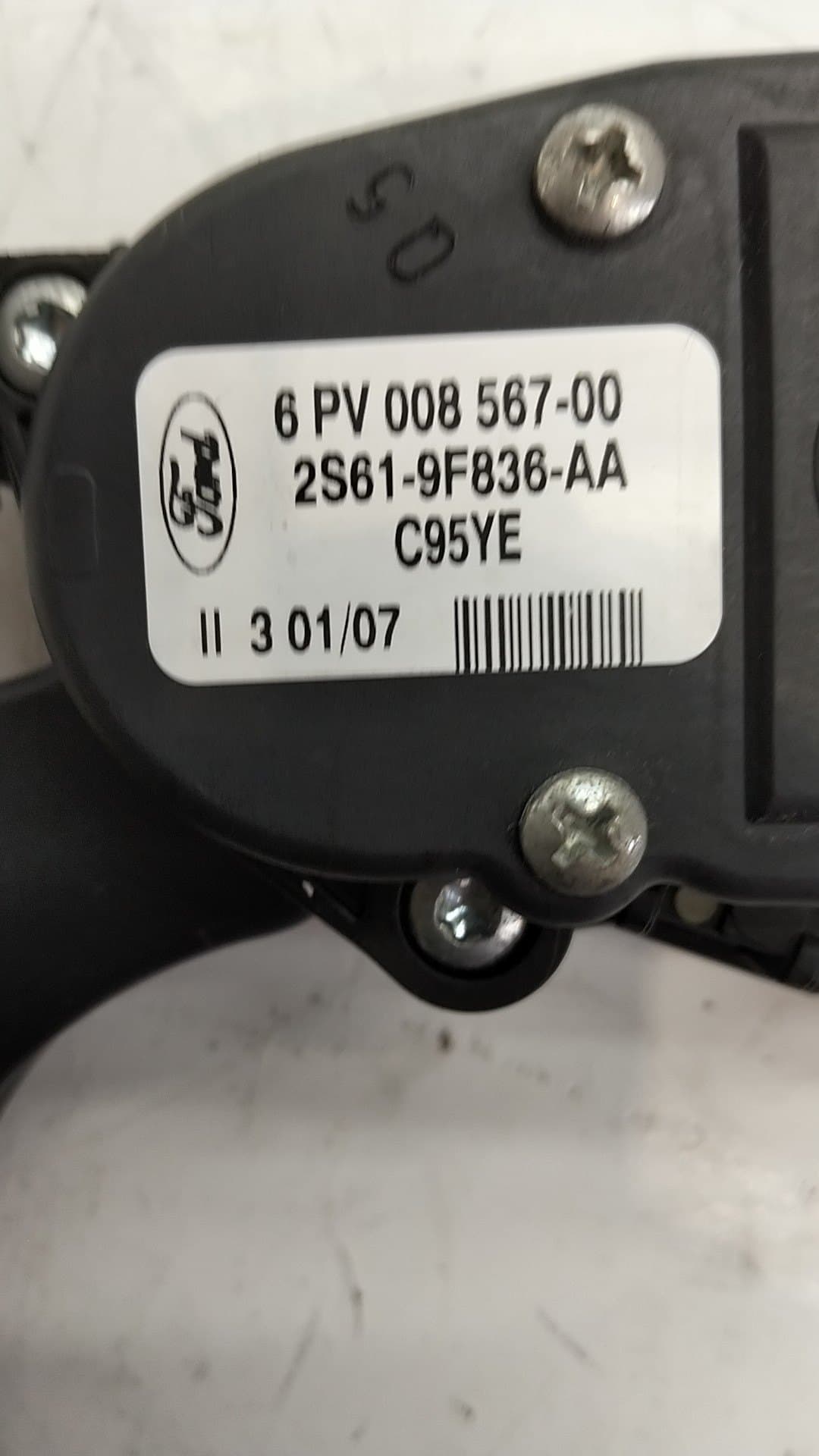 Pedal acelerador FORD FIESTA (CBK) 3