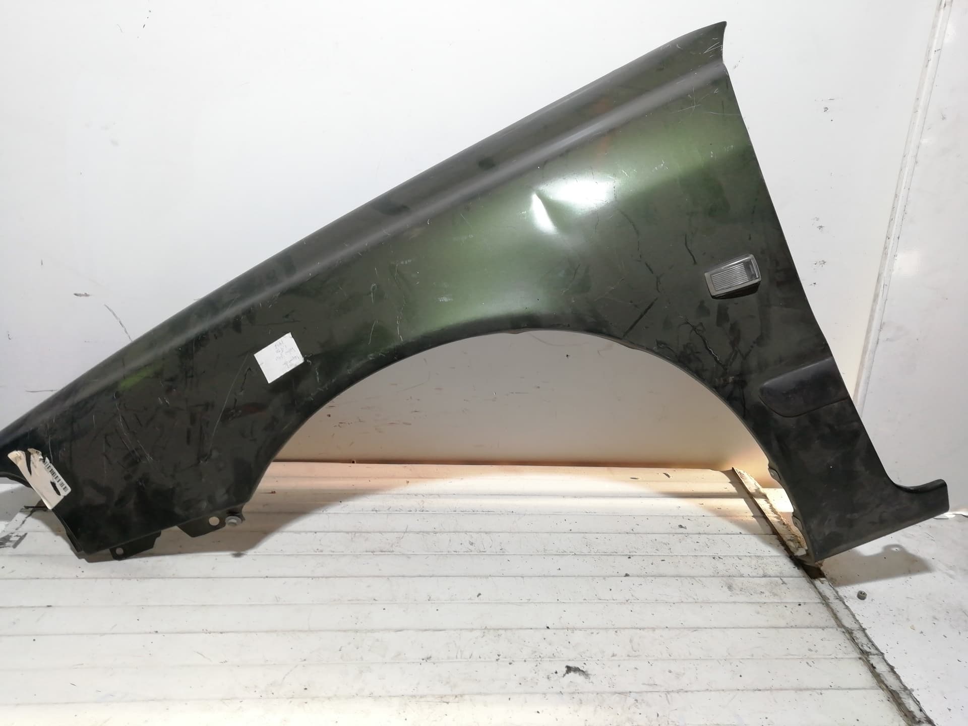 Aleta delantera izquierda VOLVO S40 BERLINA