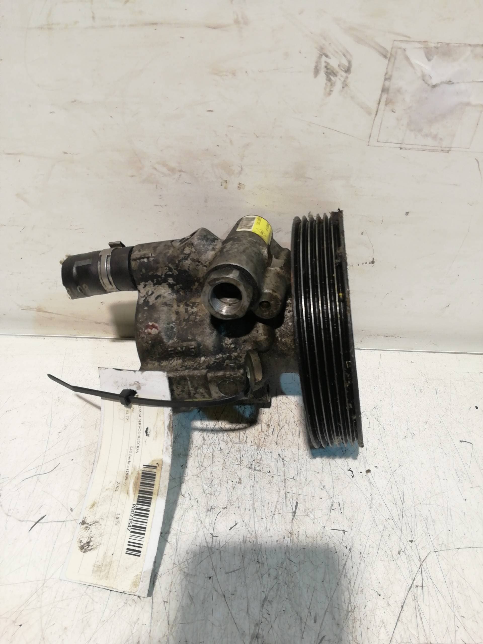 Bomba direccion VOLVO S40 BERLINA