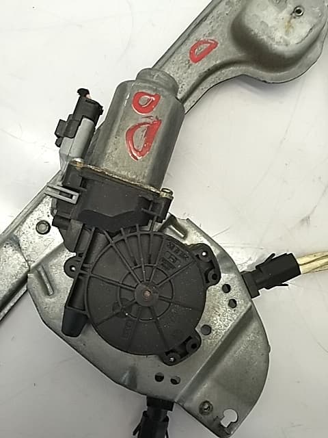 Elevalunas delantero derecho PEUGEOT 1007 5
