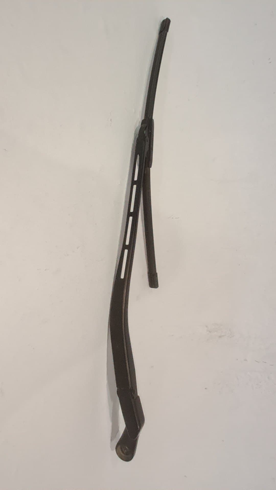 Brazo limpia delantero derecho AUDI A4 AVANT (8E)