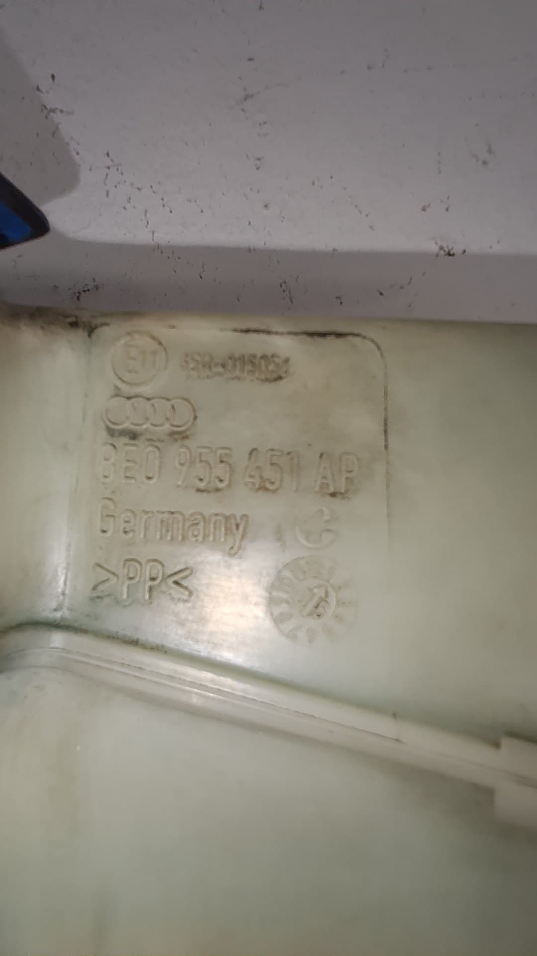 Deposito limpia AUDI A4 AVANT (8E) 3
