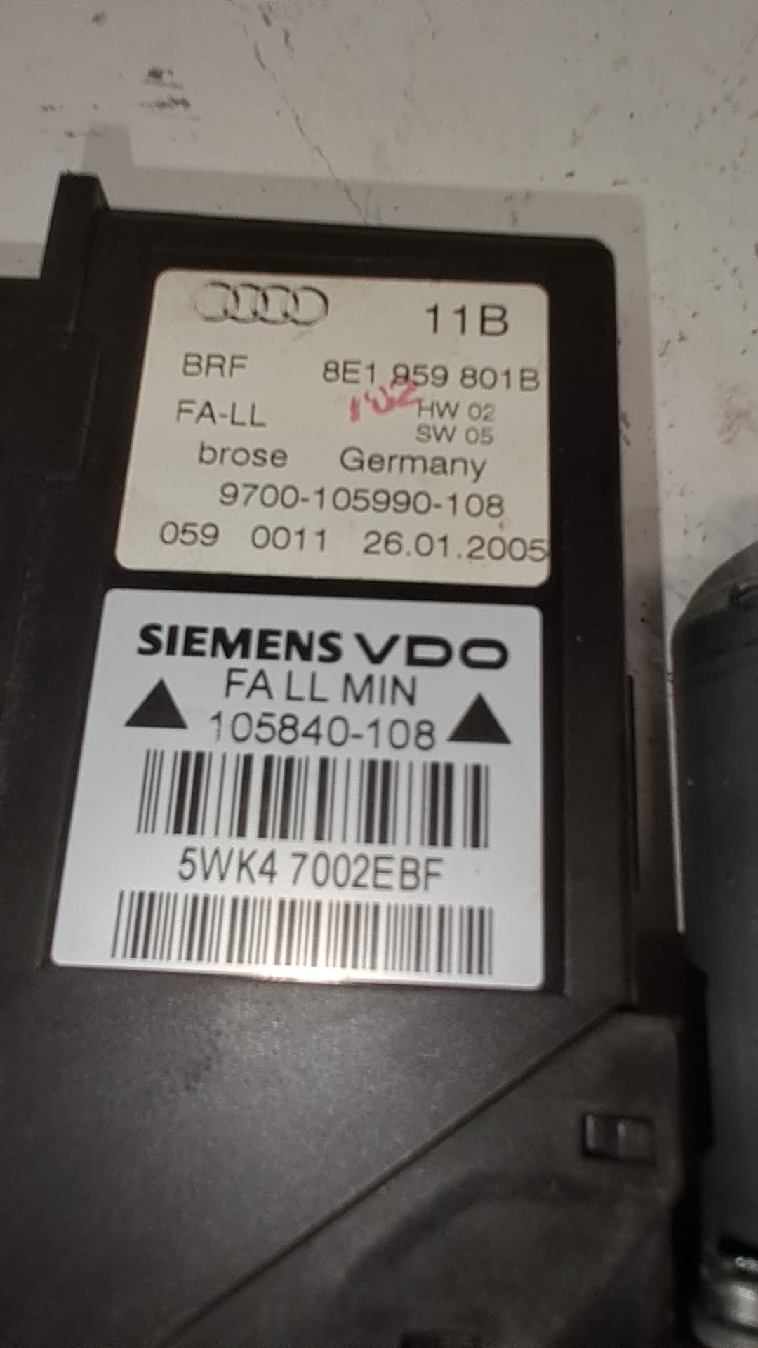Motor elevalunas delantero izquierdo AUDI A4 AVANT (8E) 2