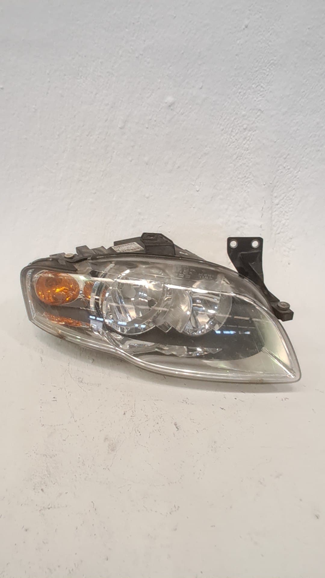 Faro derecho AUDI A4 AVANT (8E)