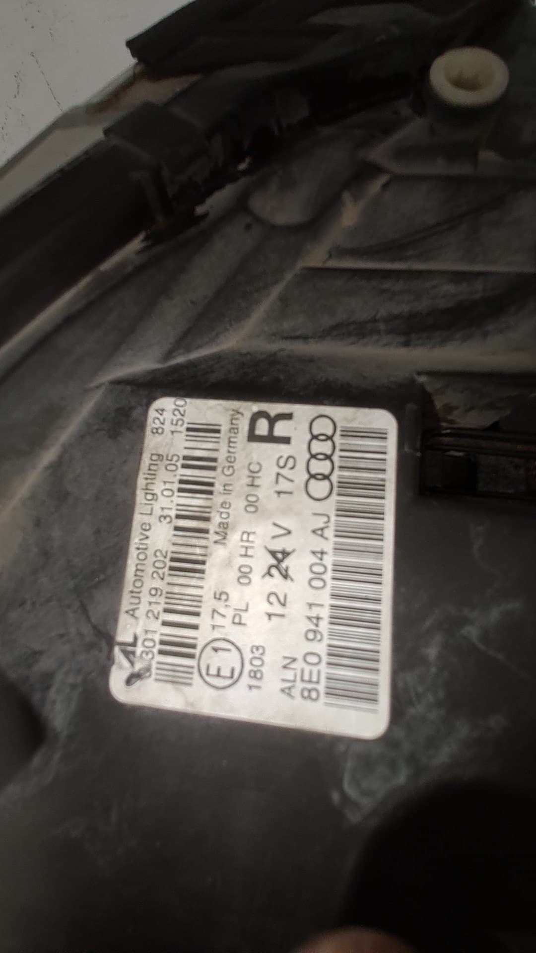 Faro derecho AUDI A4 AVANT (8E) 2