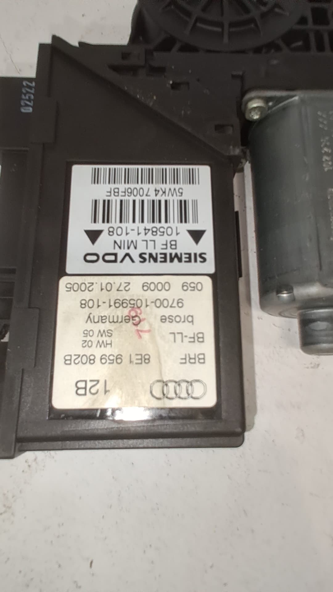 Motor elevalunas delantero derecho AUDI A4 AVANT (8E) 2