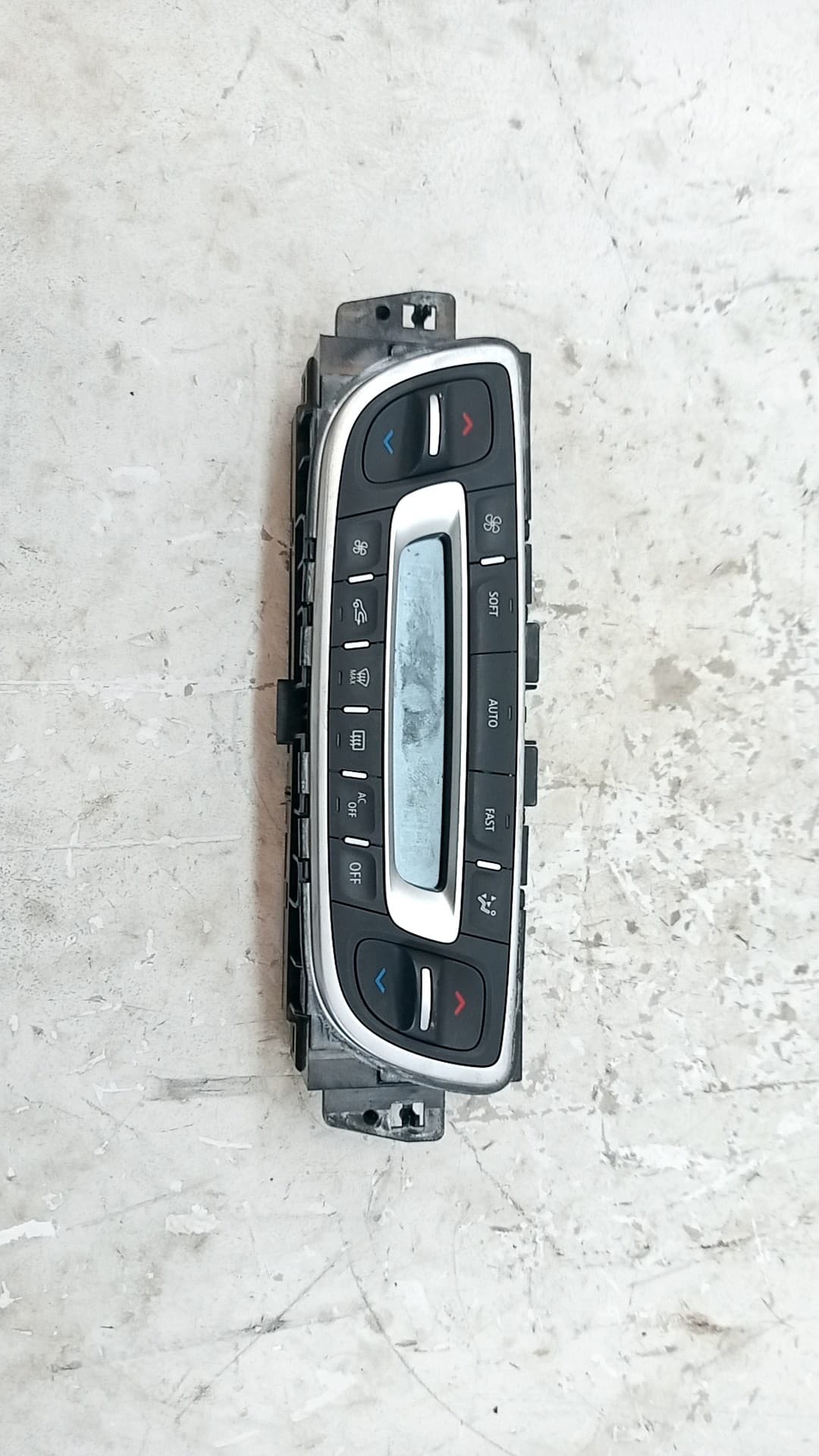 Mando climatizador RENAULT MEGANE III BERLINA 5 P 2