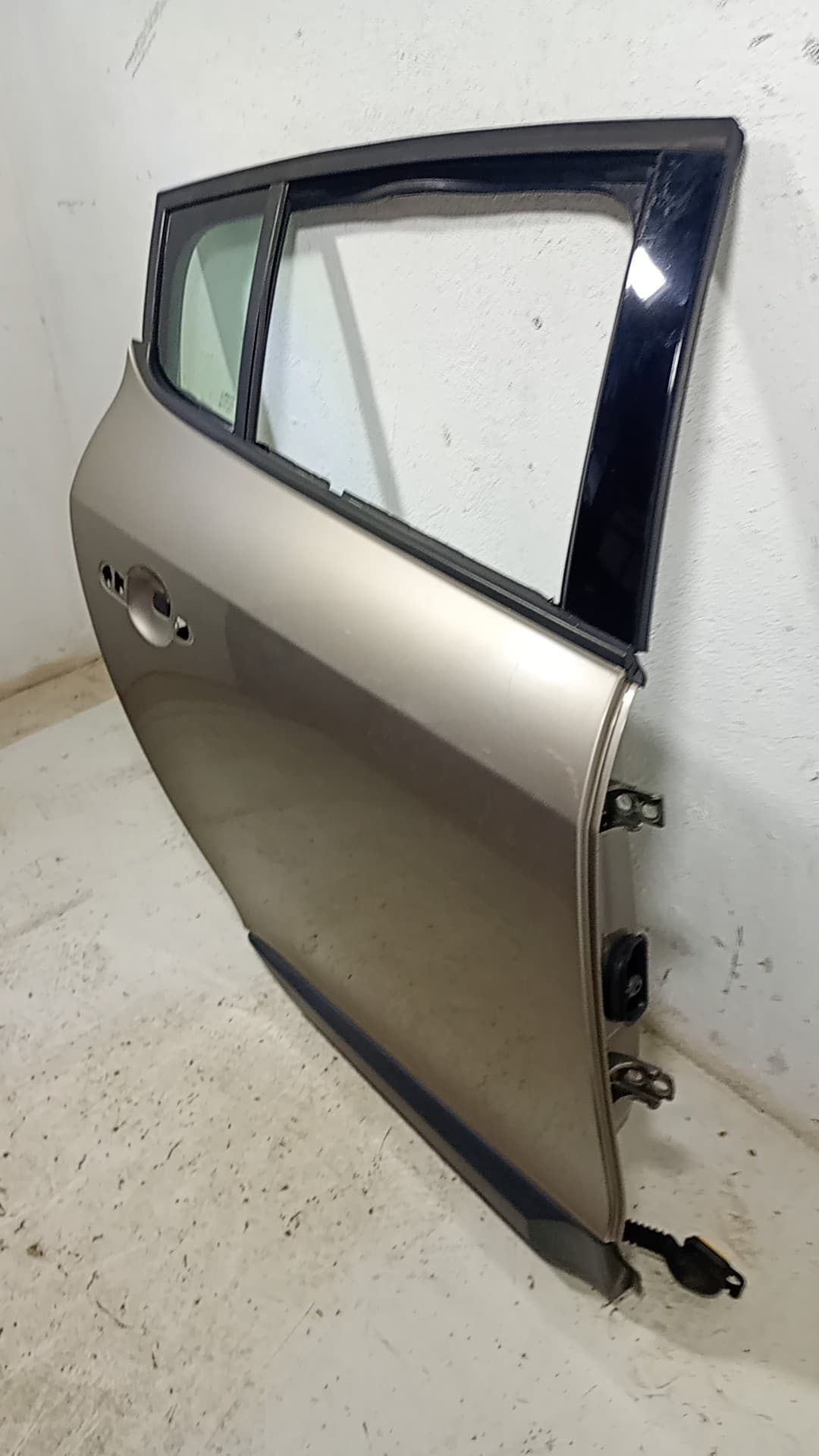 Puerta trasera derecha RENAULT MEGANE III BERLINA 5 P 3