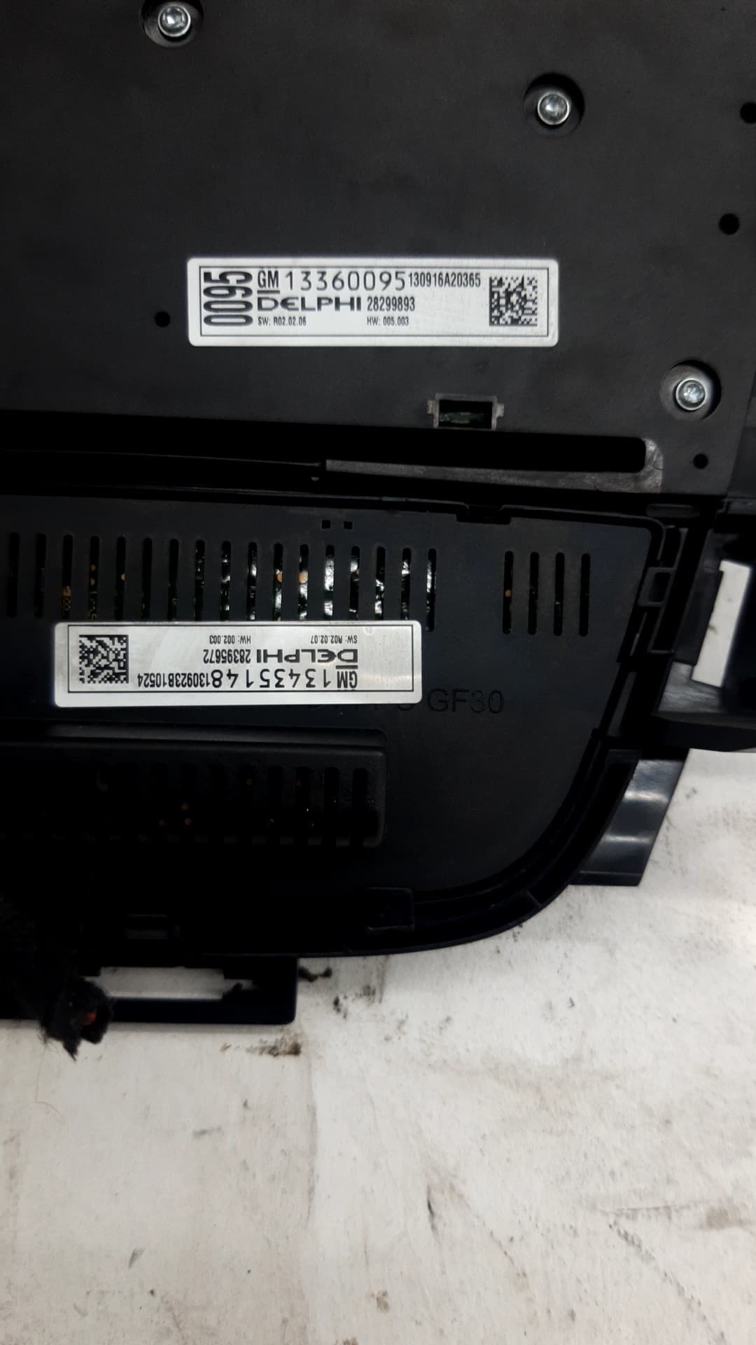 Consola central OPEL ASTRA J LIM. 3