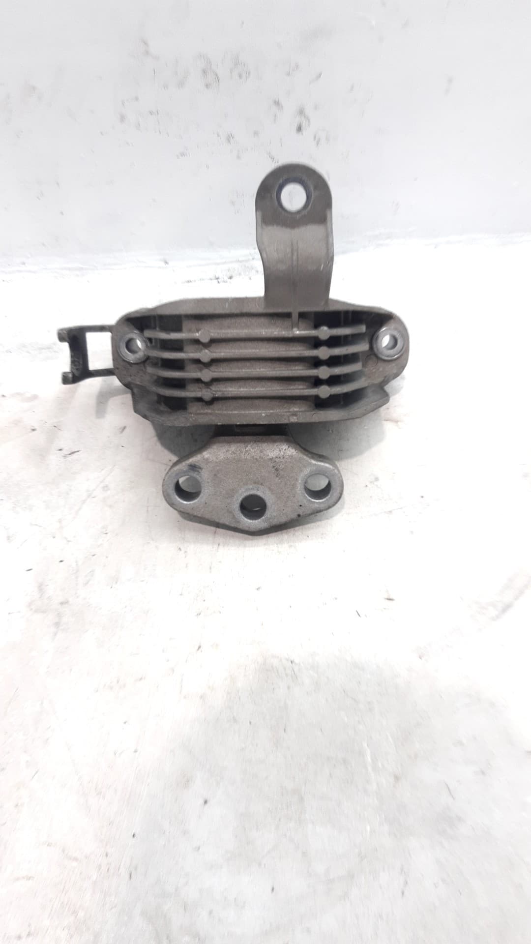 Soporte motor OPEL ASTRA J LIM.