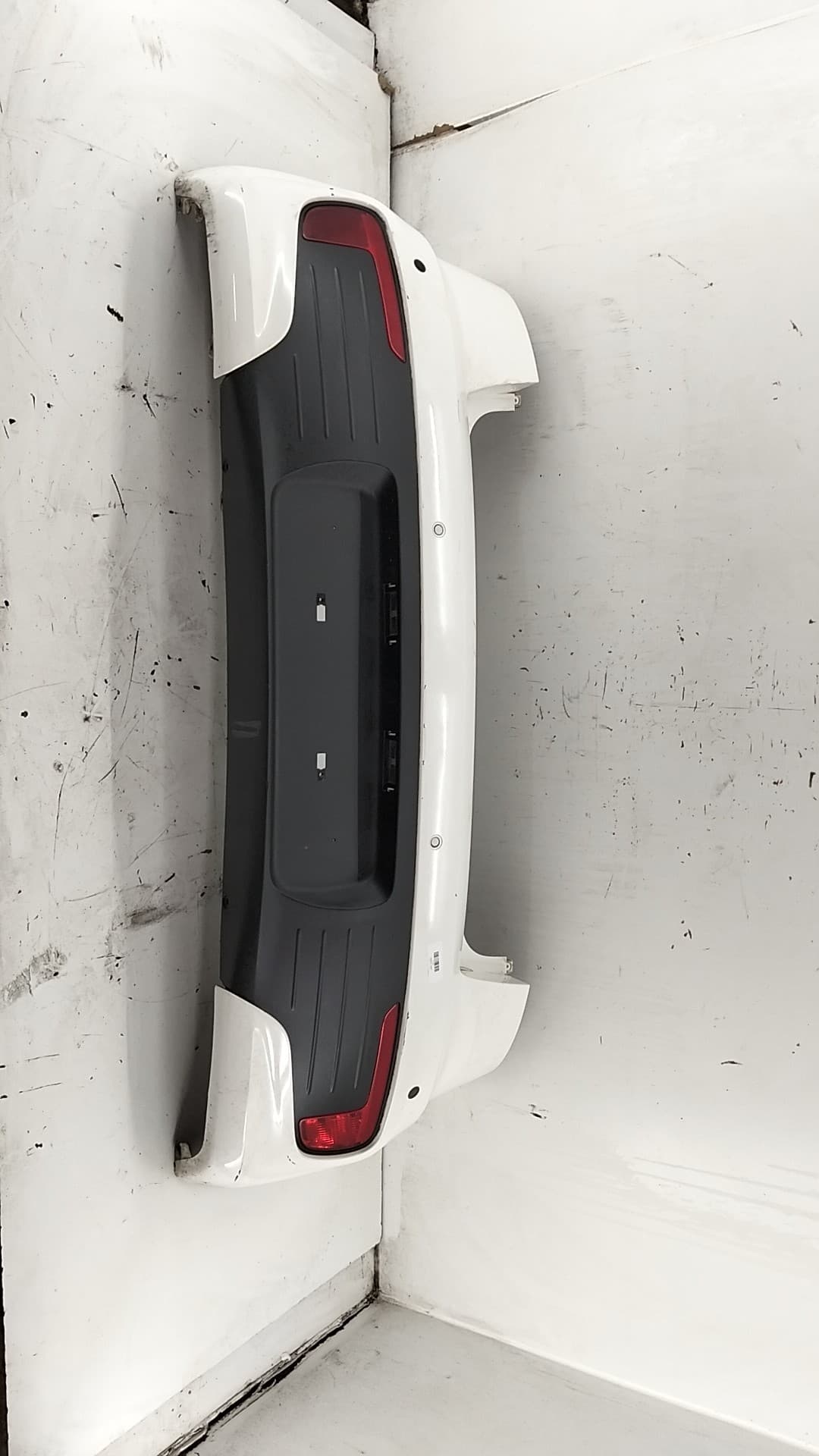 Paragolpes trasero KIA RIO (YB) 3