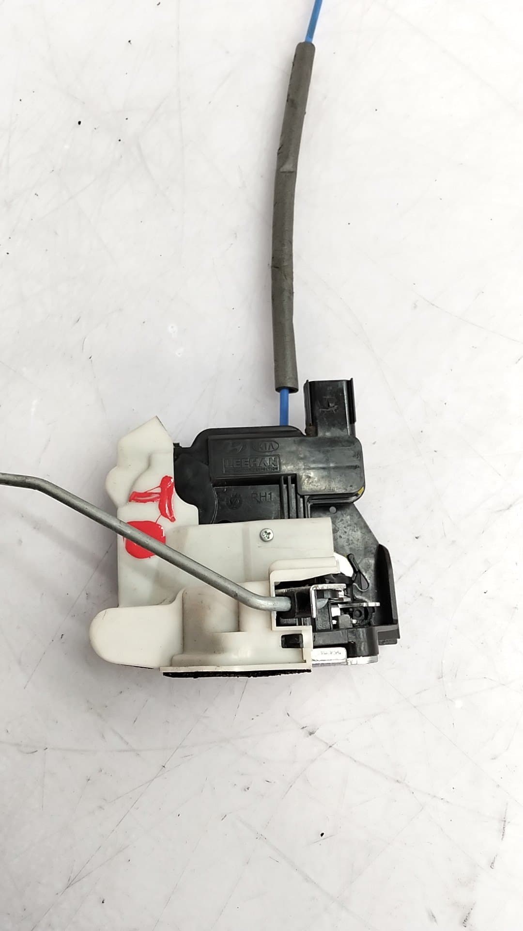 Cerradura puerta trasera derecha KIA RIO (YB) 3