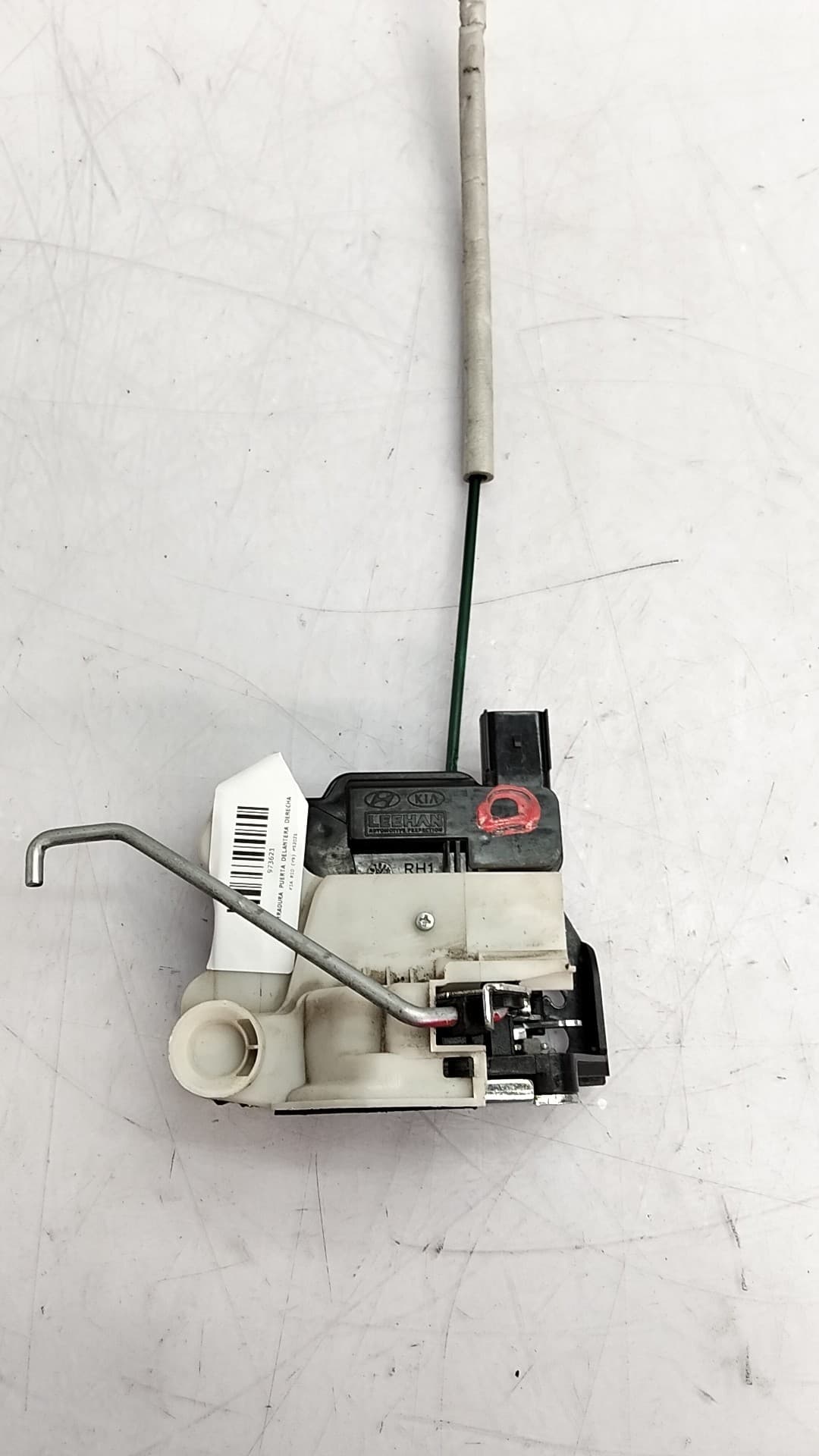 Cerradura puerta delantera derecha KIA RIO (YB)