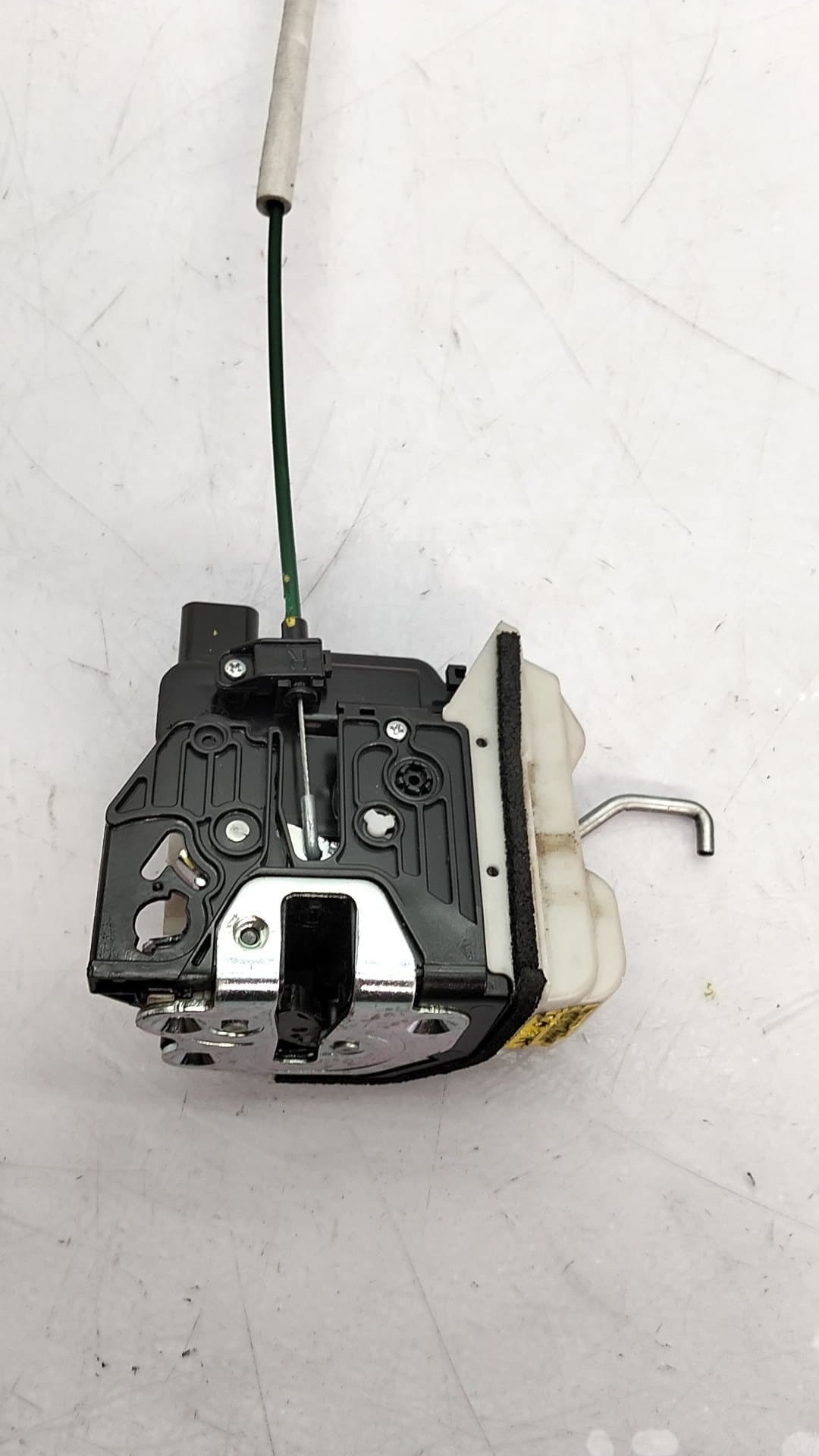 Cerradura puerta delantera derecha KIA RIO (YB) 2