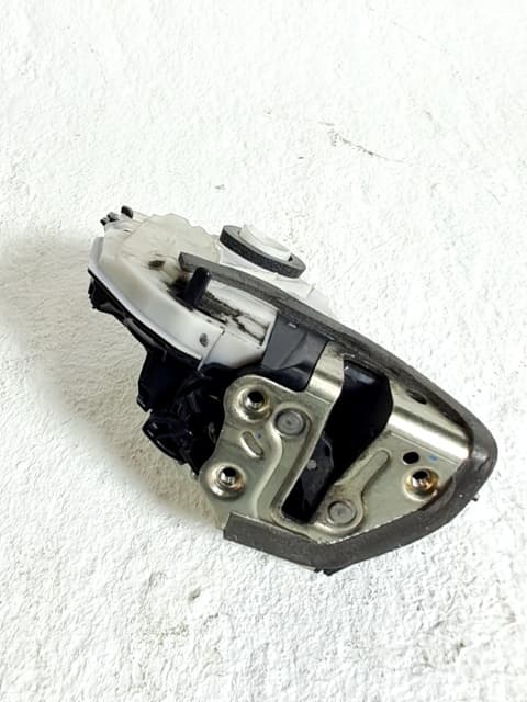 Cerradura puerta trasera derecha CITROEN C1