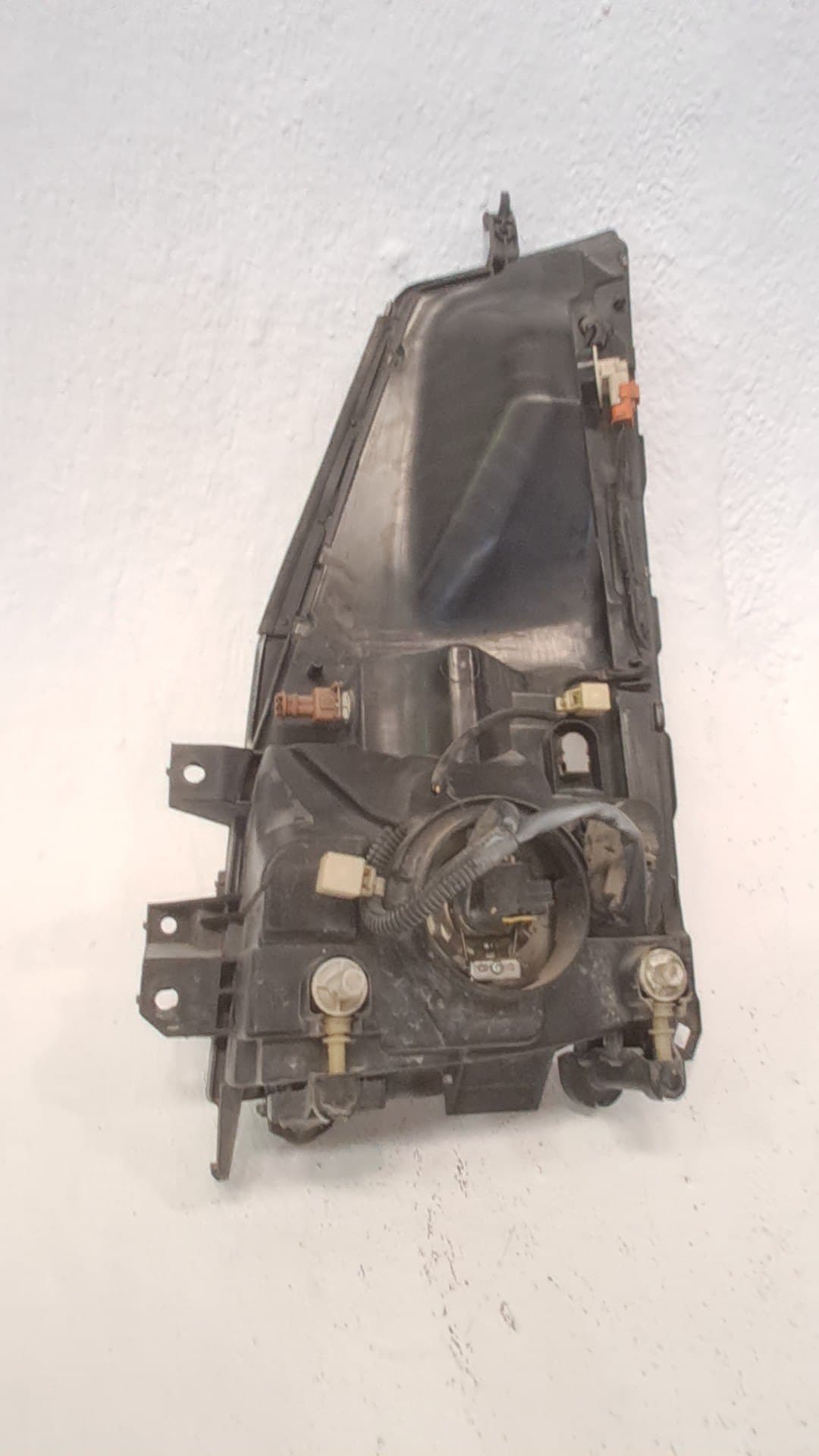 Faro derecho NISSAN CABSTAR 2