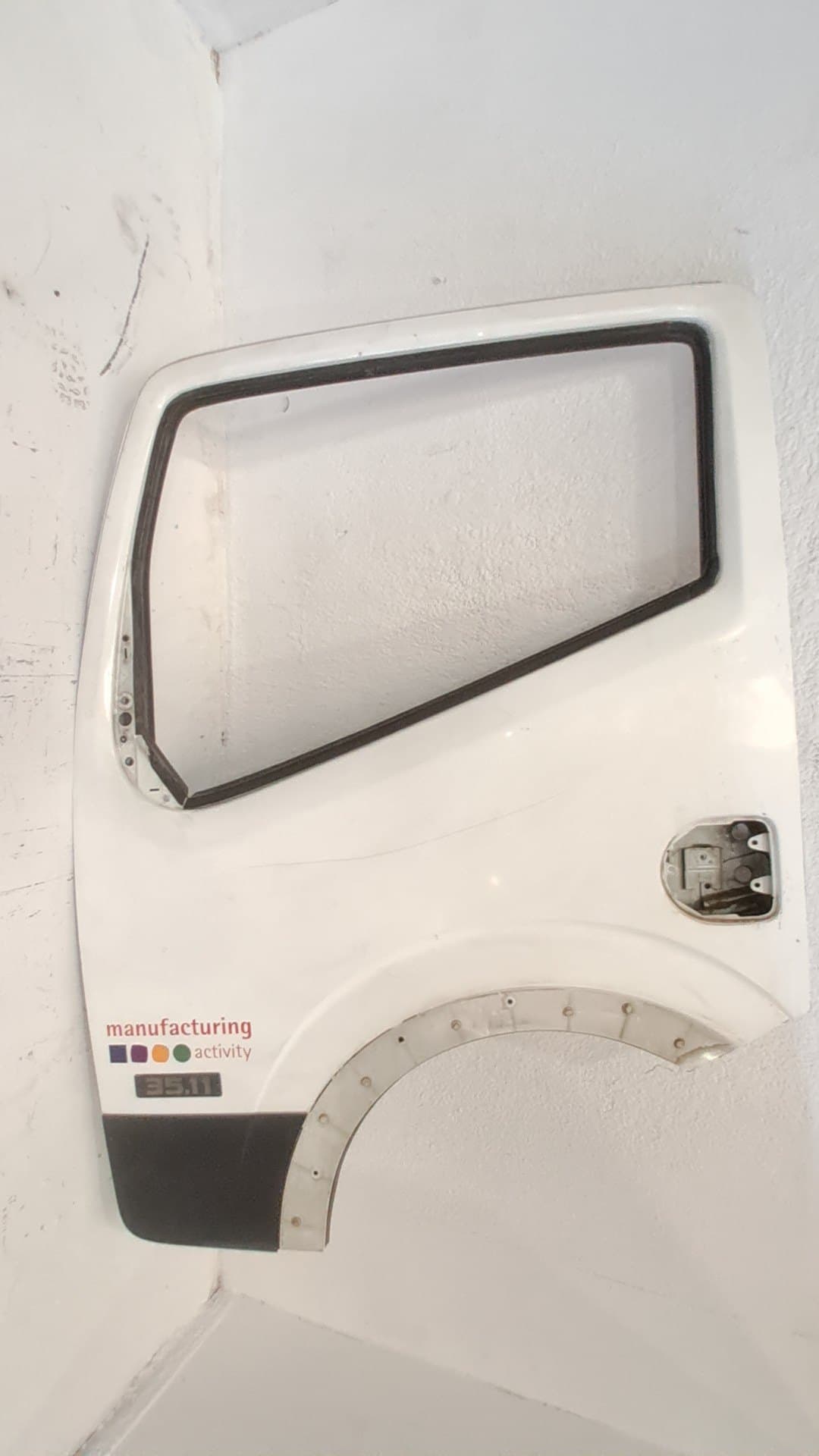 Puerta delantera izquierda NISSAN CABSTAR