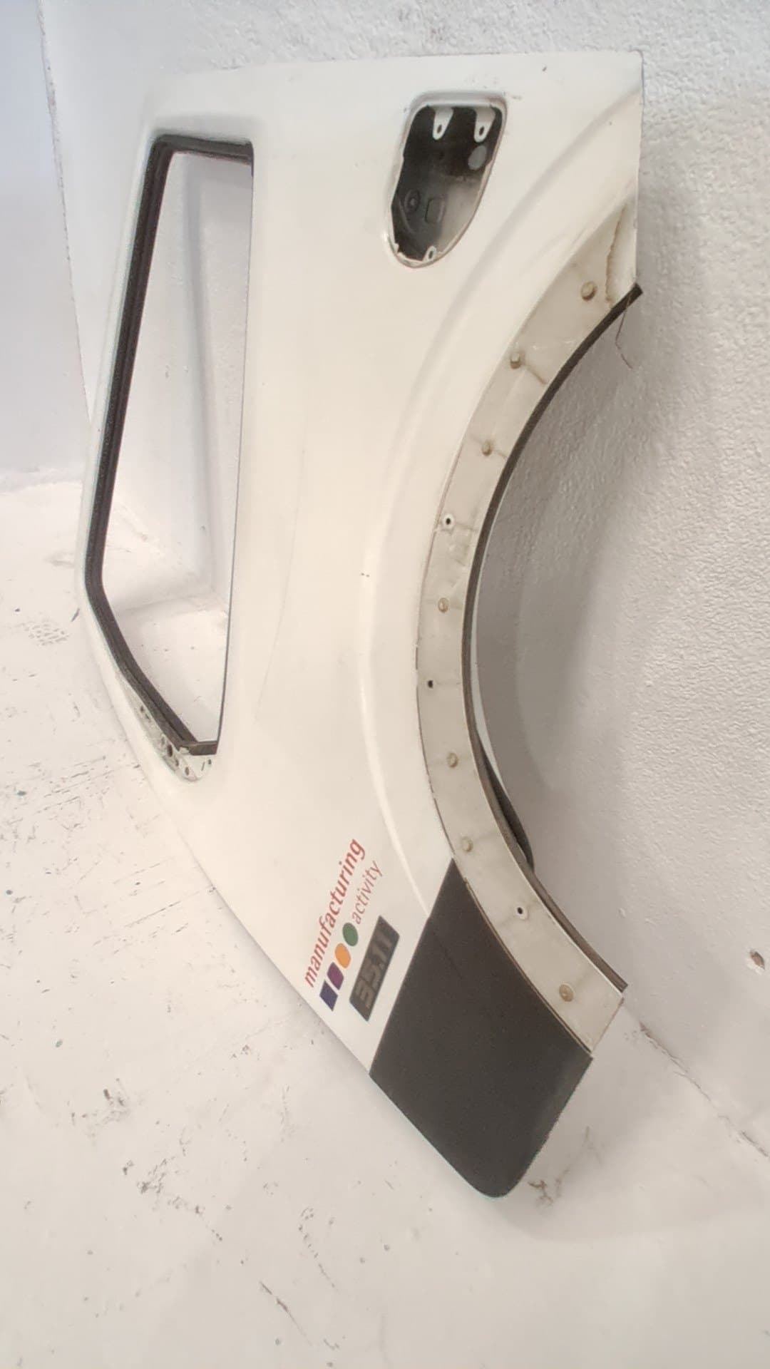 Puerta delantera izquierda NISSAN CABSTAR 4