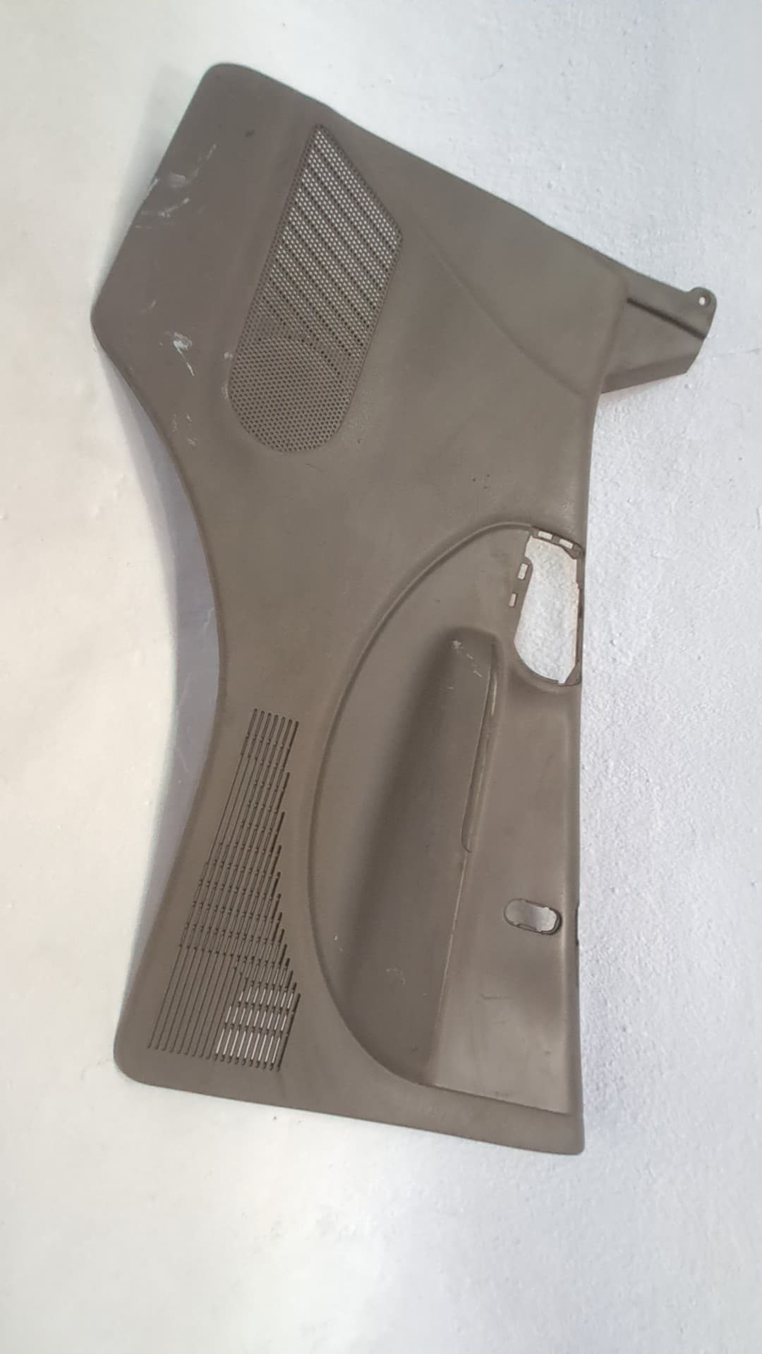 Guarnecido puerta delantera derecha NISSAN CABSTAR