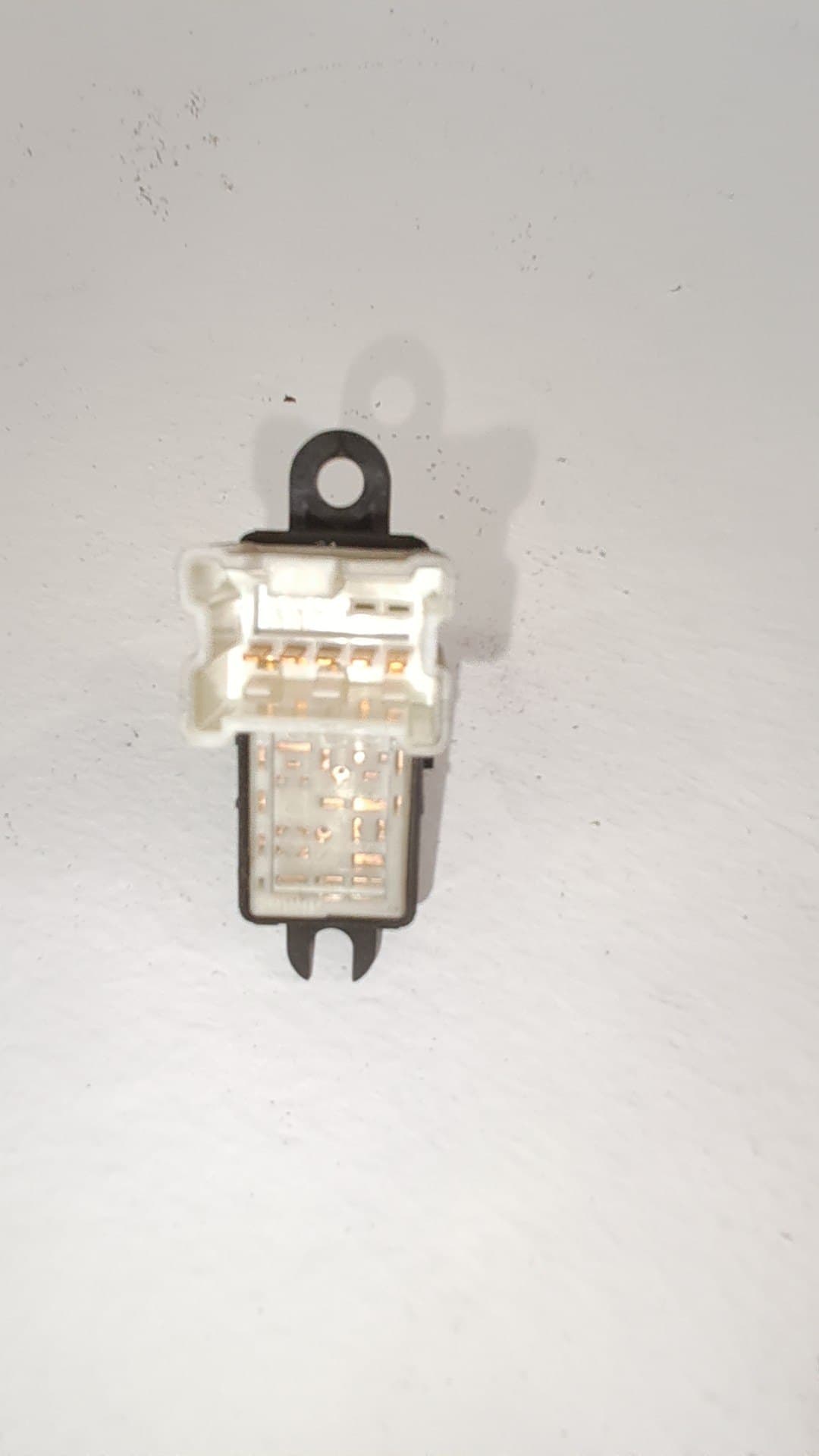Mando elevalunas delantero derecho NISSAN CABSTAR 2