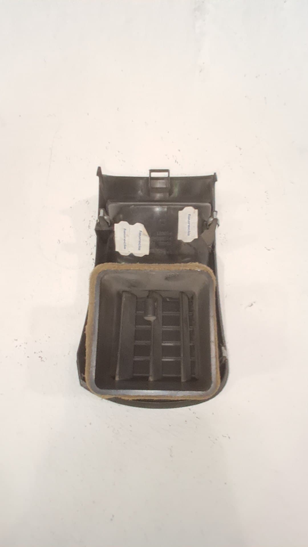 Recambio NISSAN CABSTAR ref. 68420MB400 2