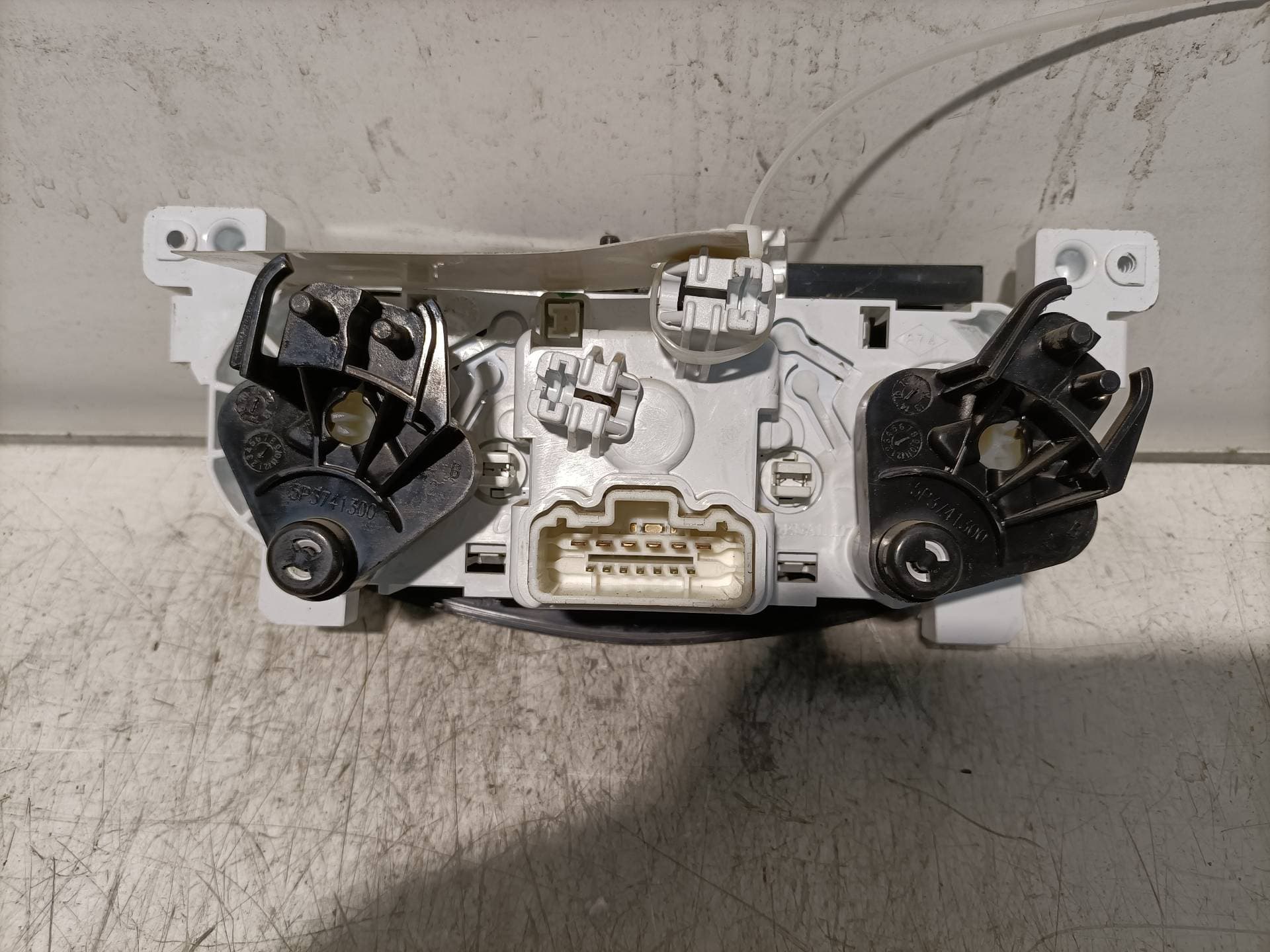 Recambio DACIA SANDERO ref. A42303400 4