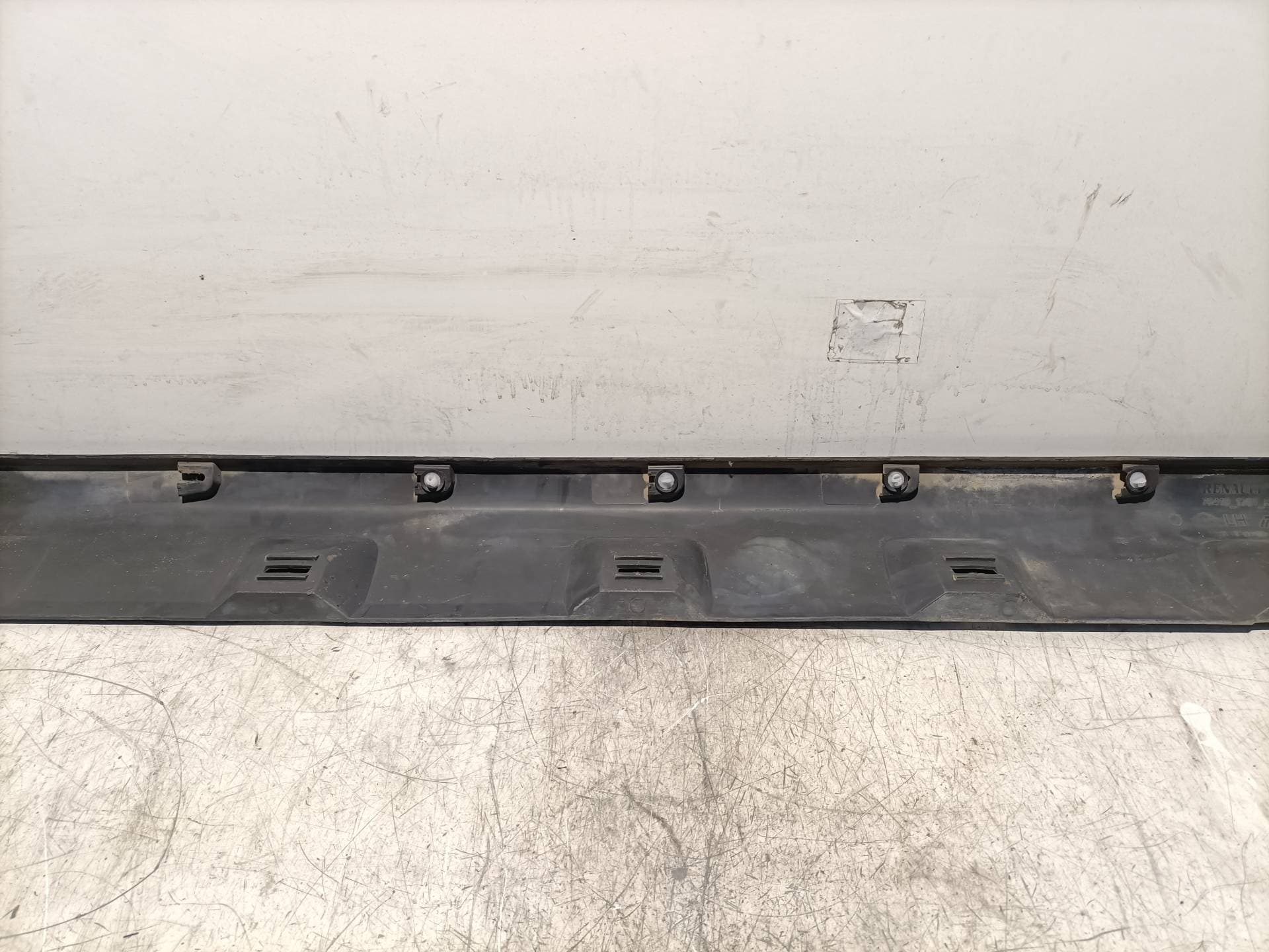 Faldon lateral DACIA SANDERO 4