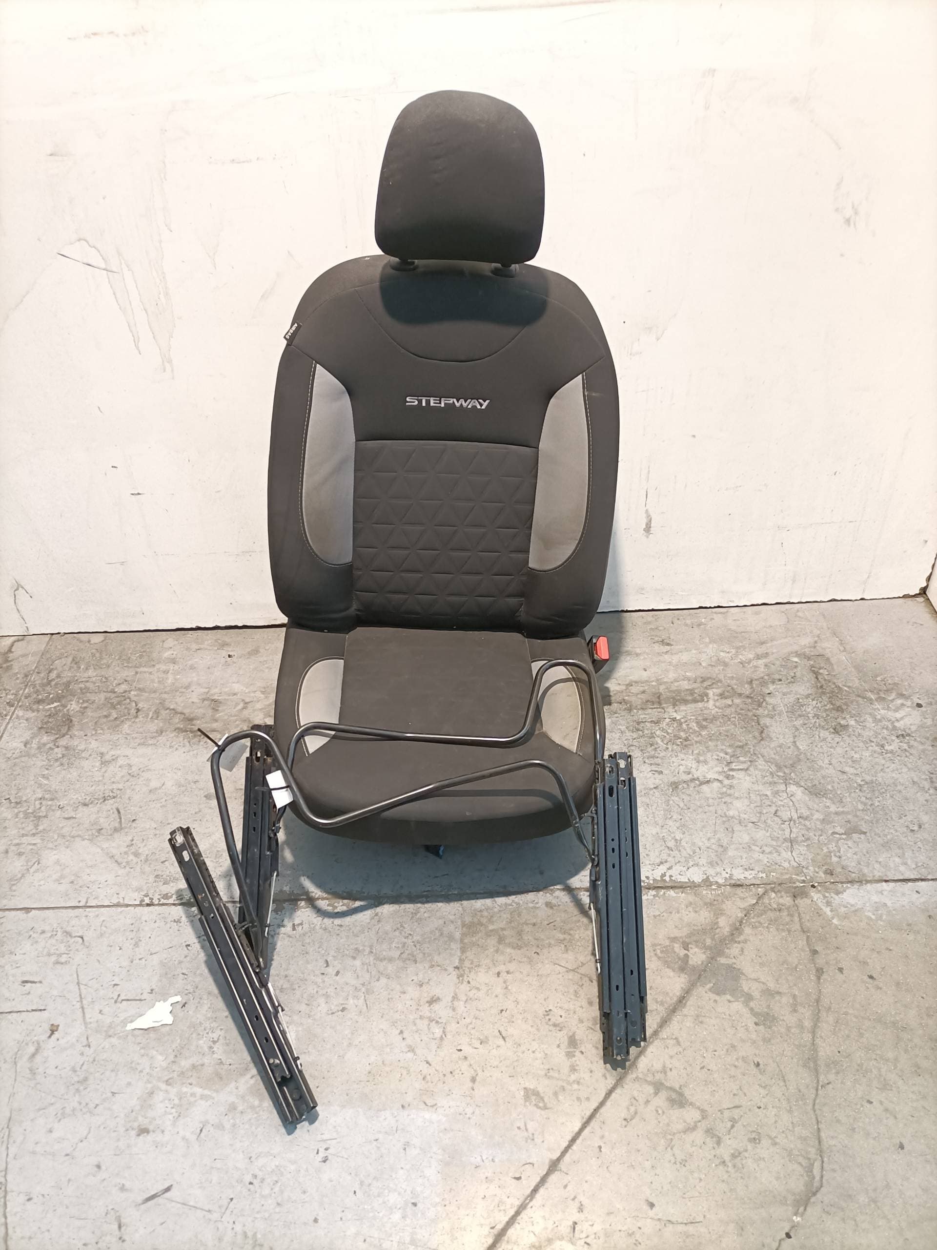 Asiento delantero derecho DACIA SANDERO