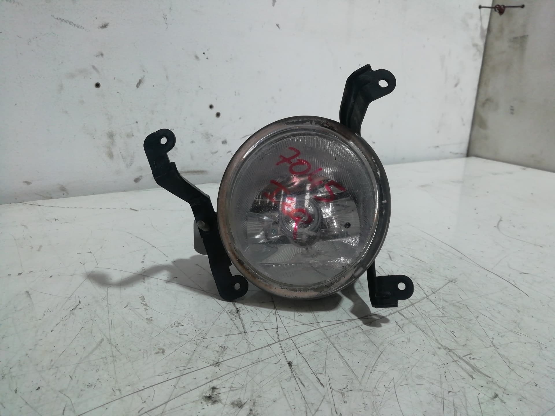 Faro antiniebla izquierdo HYUNDAI MATRIX (FC)