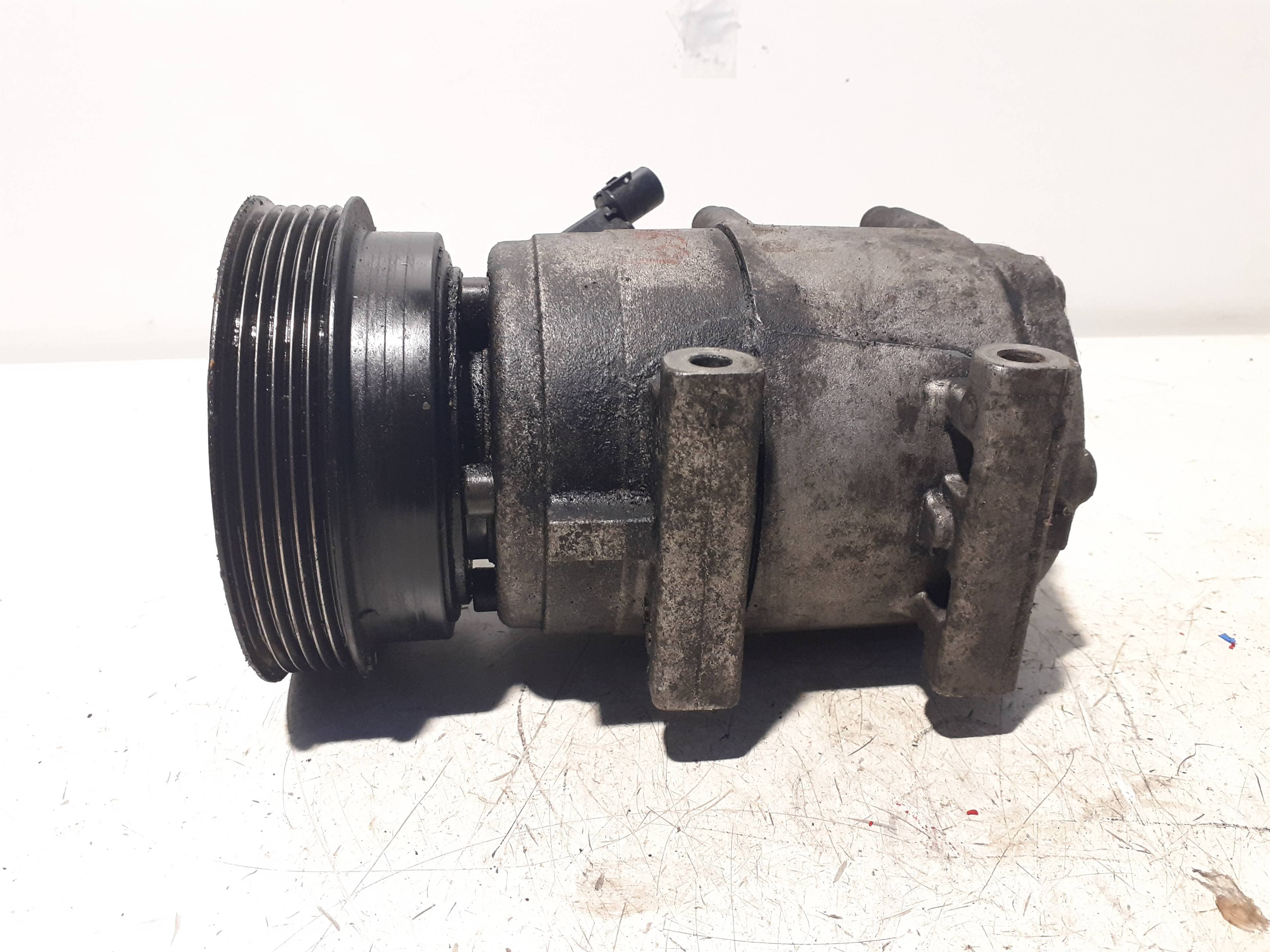 Recambio HYUNDAI MATRIX (FC) ref. 9770117611