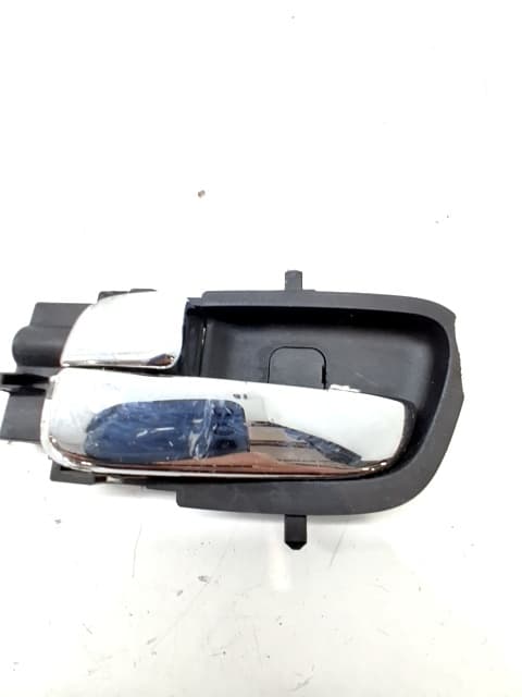Maneta interior trasera izquierda HYUNDAI I20 2