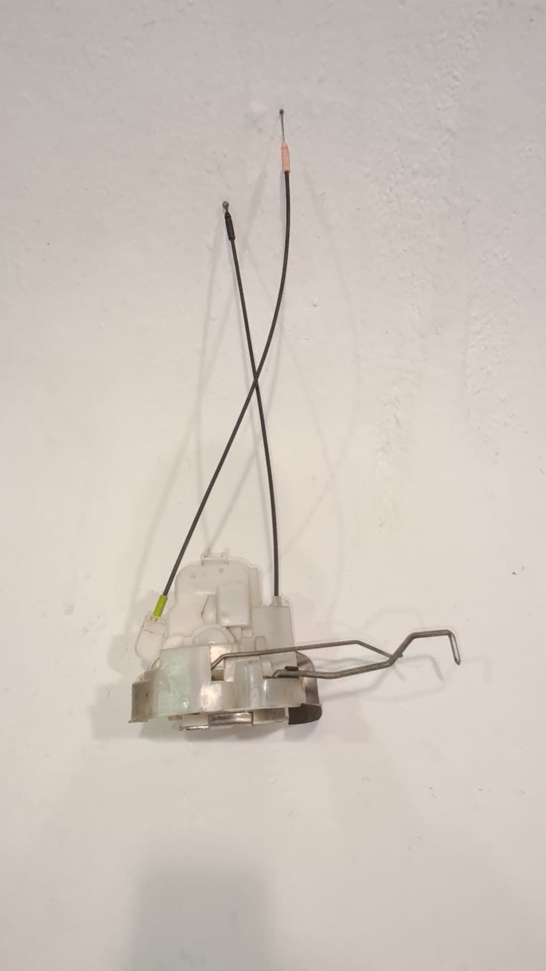 Cerradura puerta delantera izquierda SUBARU FORESTER S11 (SG)