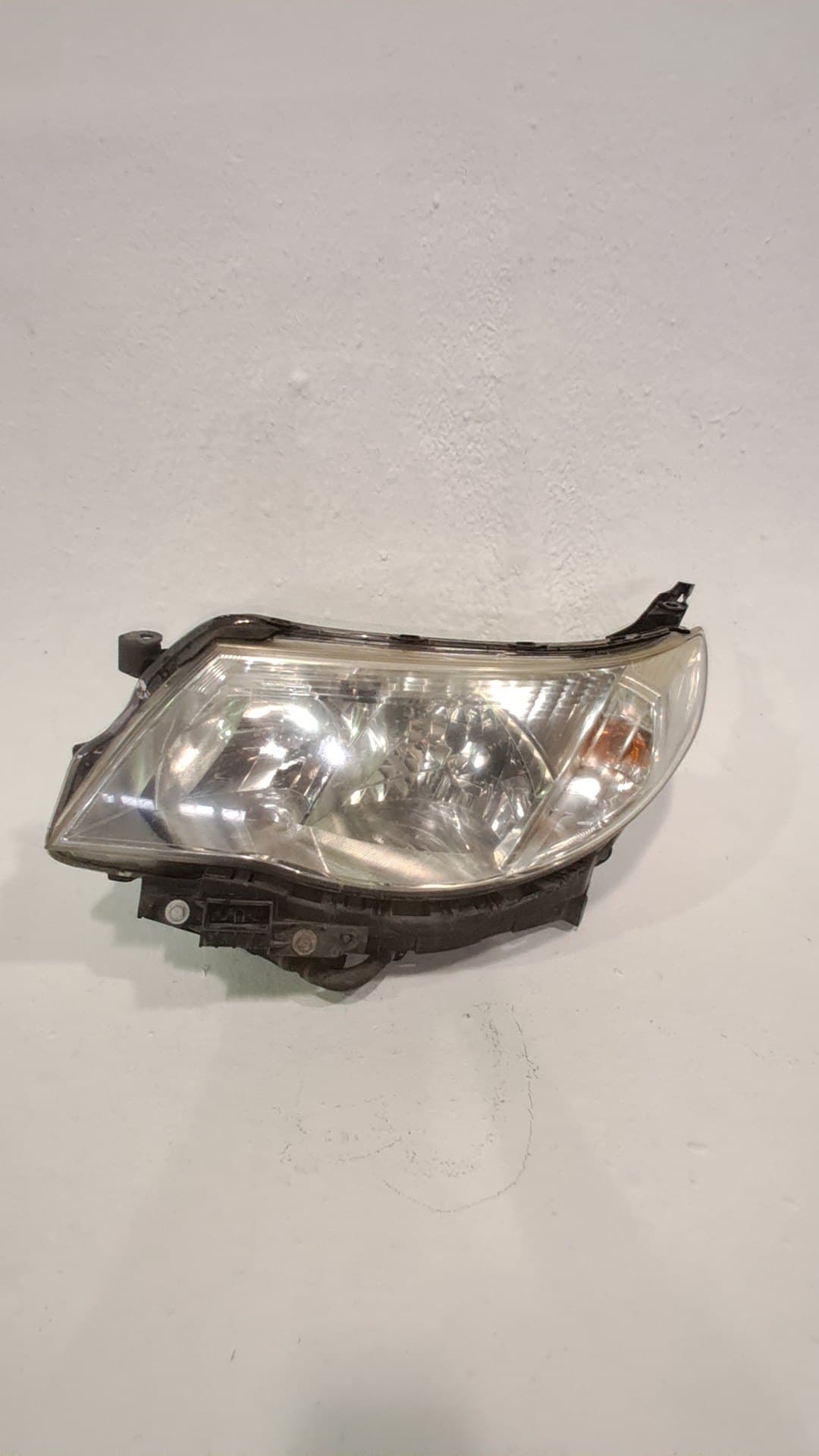 Faro izquierdo SUBARU FORESTER S11 (SG)