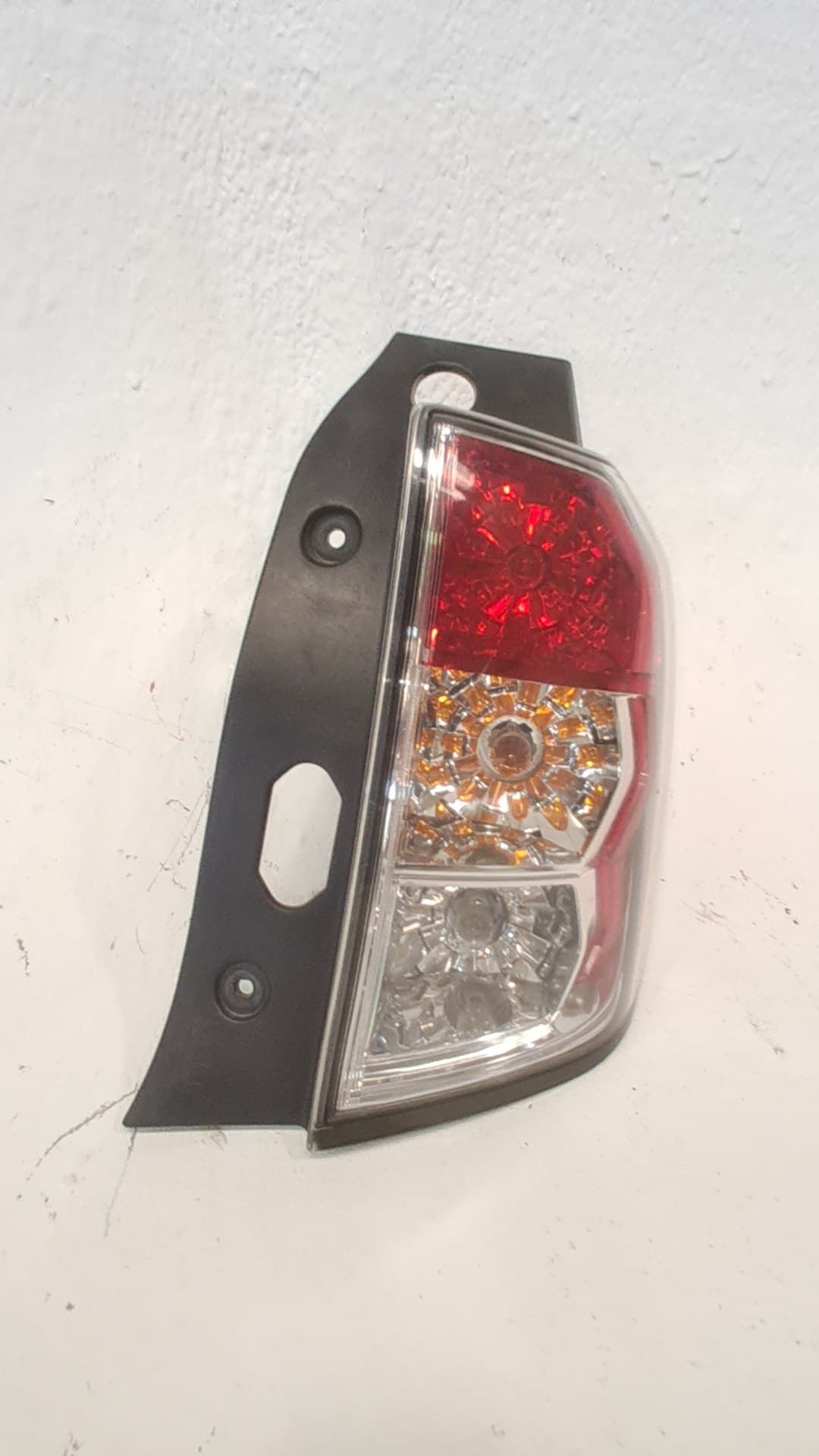 Piloto trasero derecho SUBARU FORESTER S11 (SG)