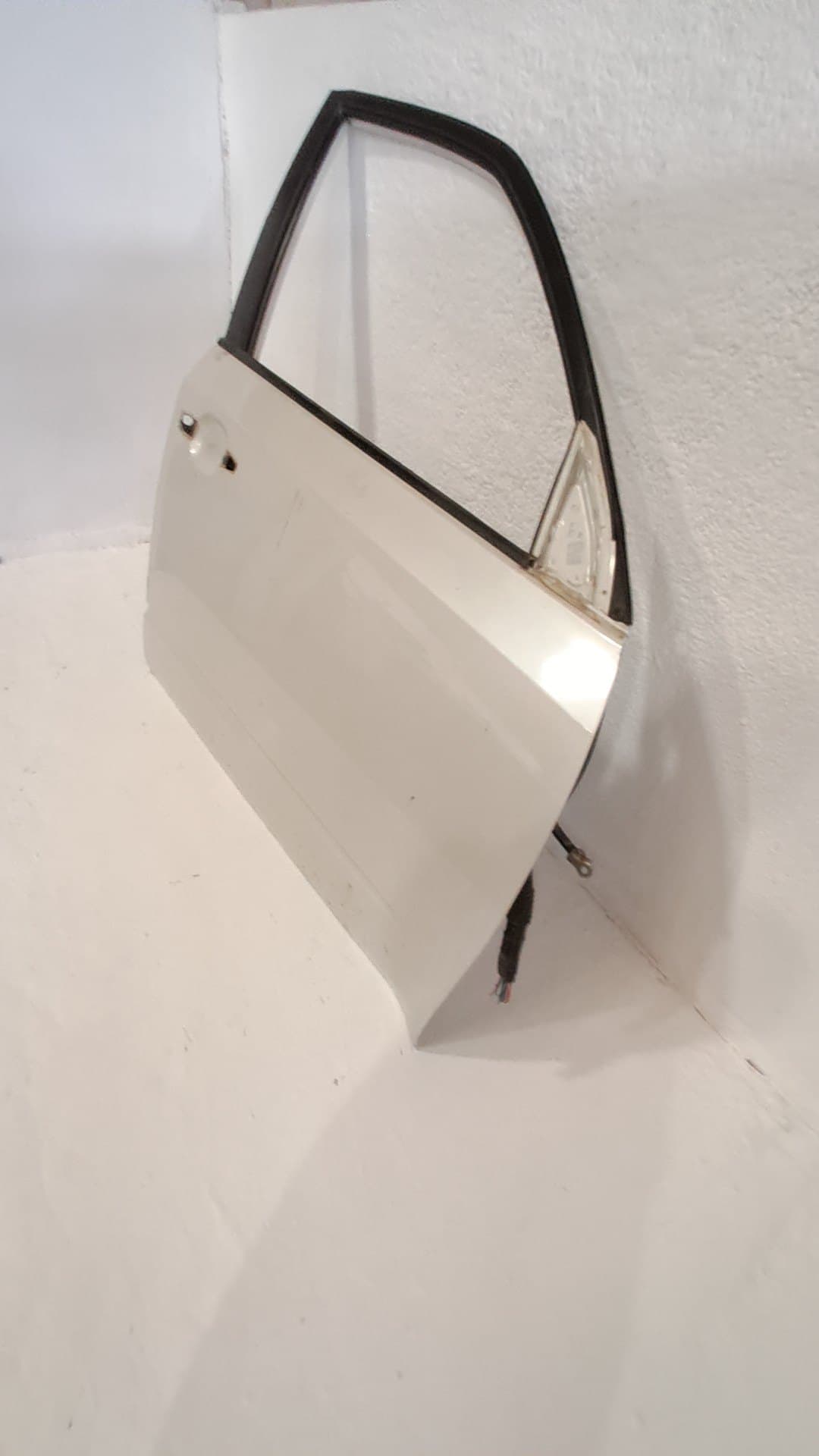 Puerta delantera derecha SUBARU FORESTER S11 (SG) 4