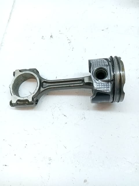 Piston RENAULT MEGANE IV GRANDTOUR