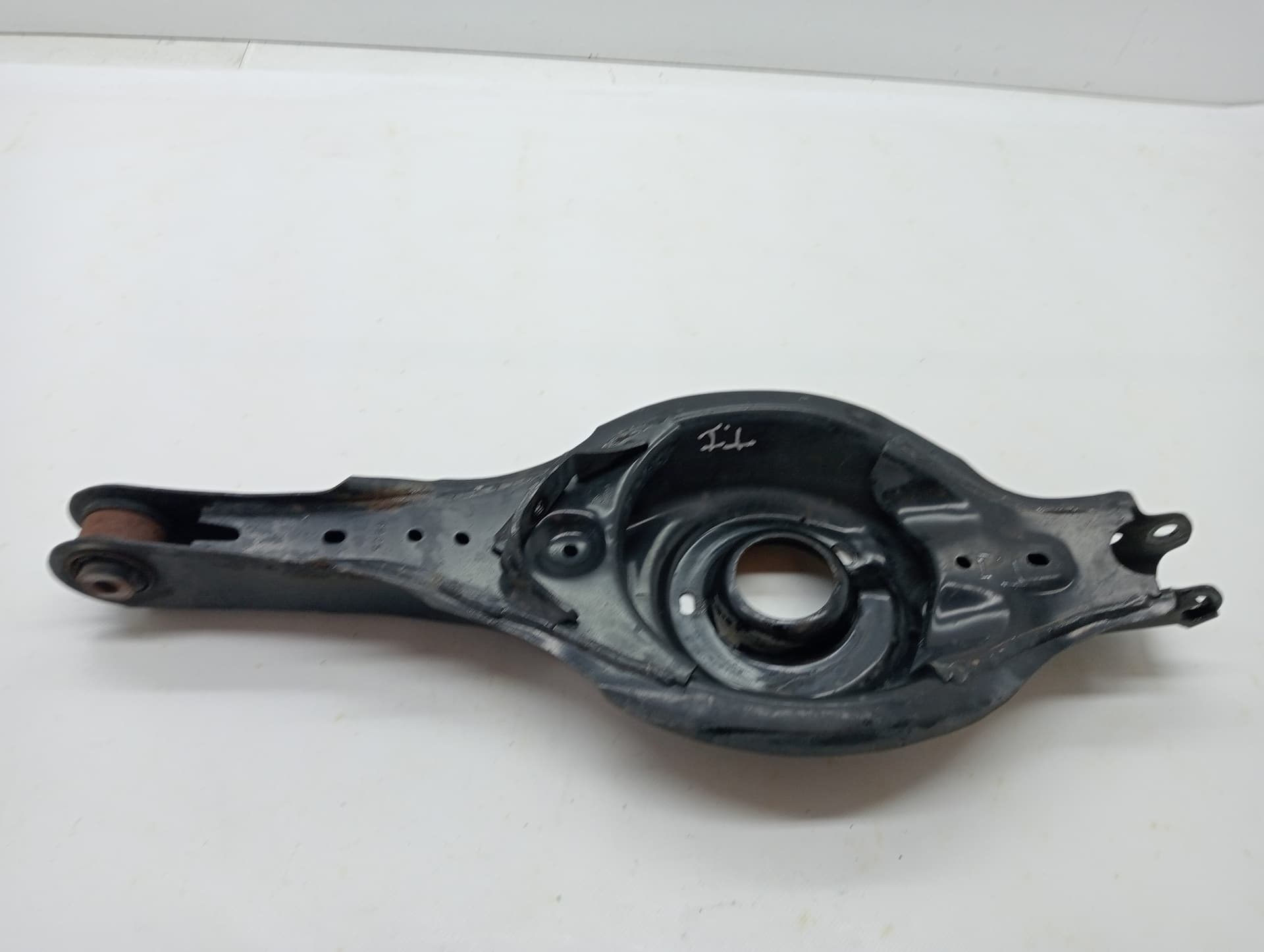 Brazo suspension inferior trasero izquierdo MAZDA 6 KOMBI ()(.2012->) 2