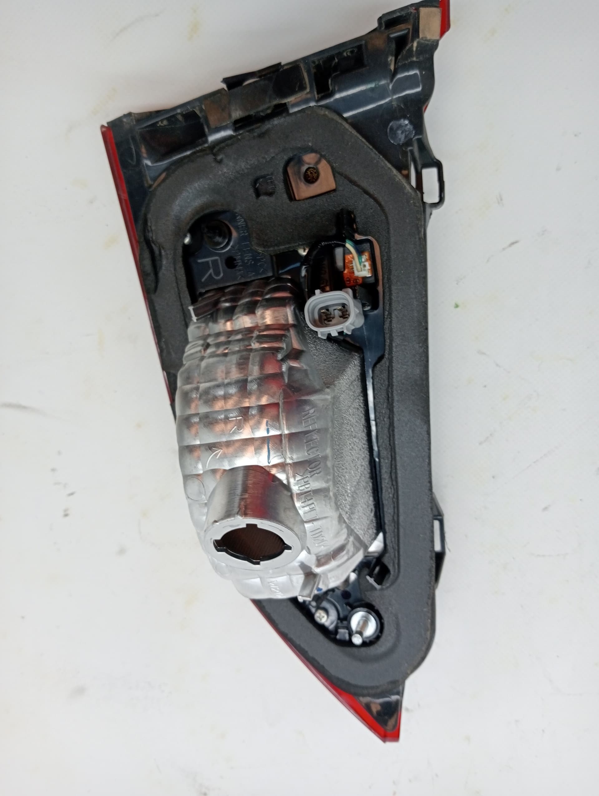 Piloto trasero derecho interior MAZDA 6 KOMBI ()(.2012->) 3