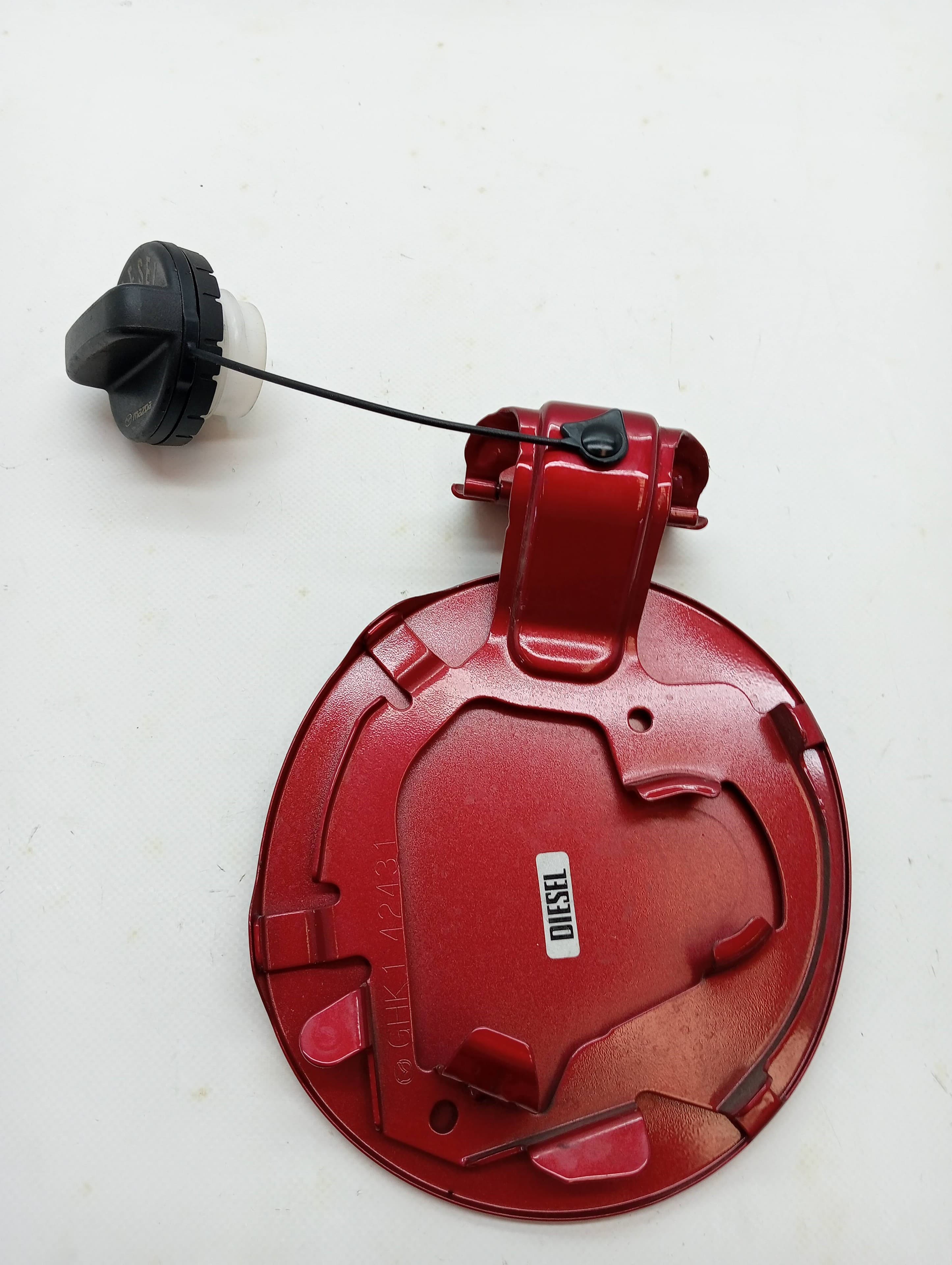 Tapa exterior combustible MAZDA 6 KOMBI ()(.2012->) 2